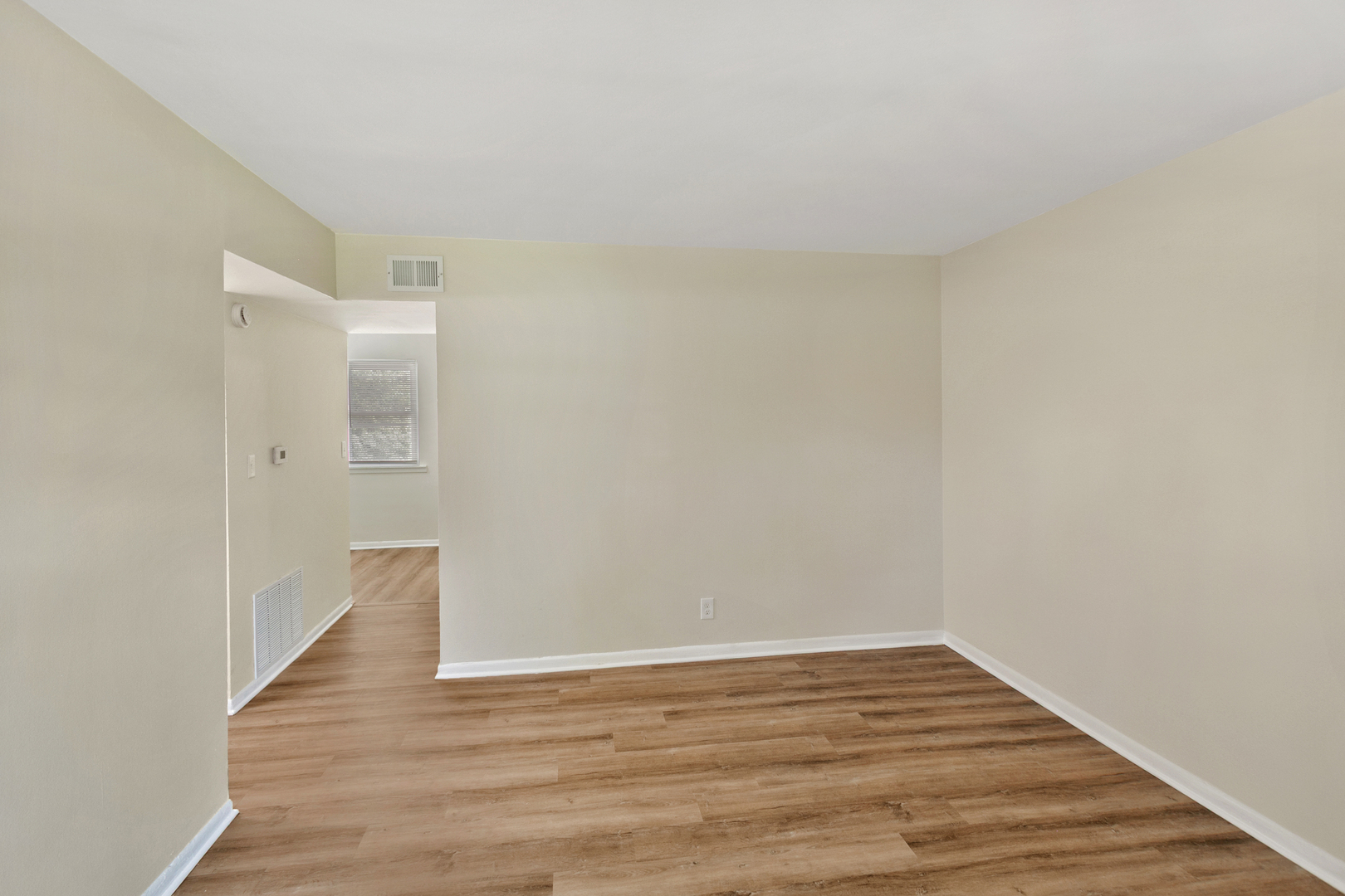 991 Tollview Avenue 10 Property Photo 6