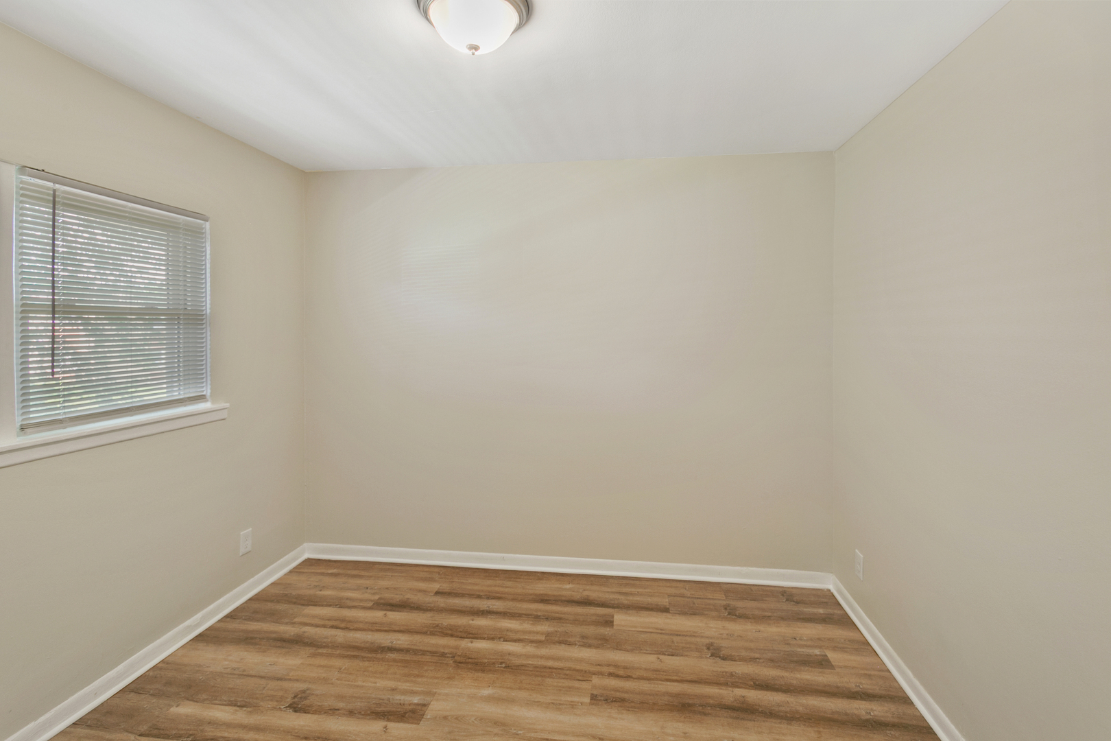 991 Tollview Avenue 10 Property Photo 10