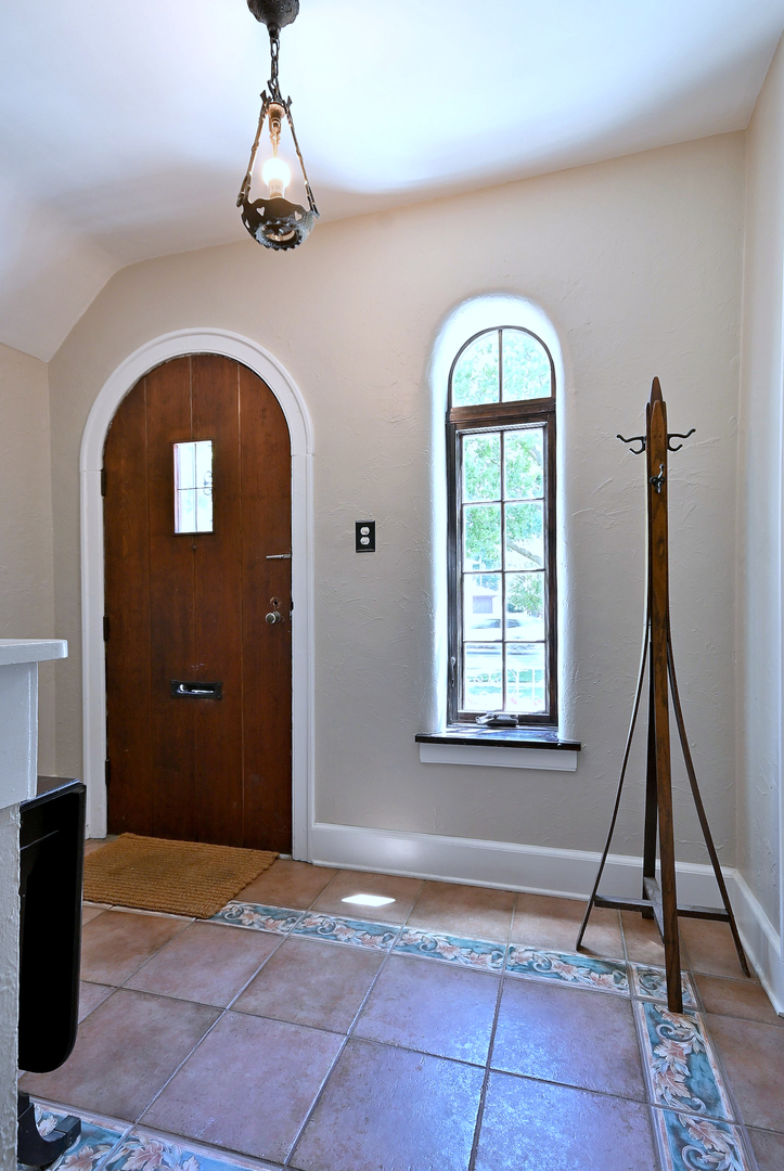 146 S Poplar Avenue Property Photo 6