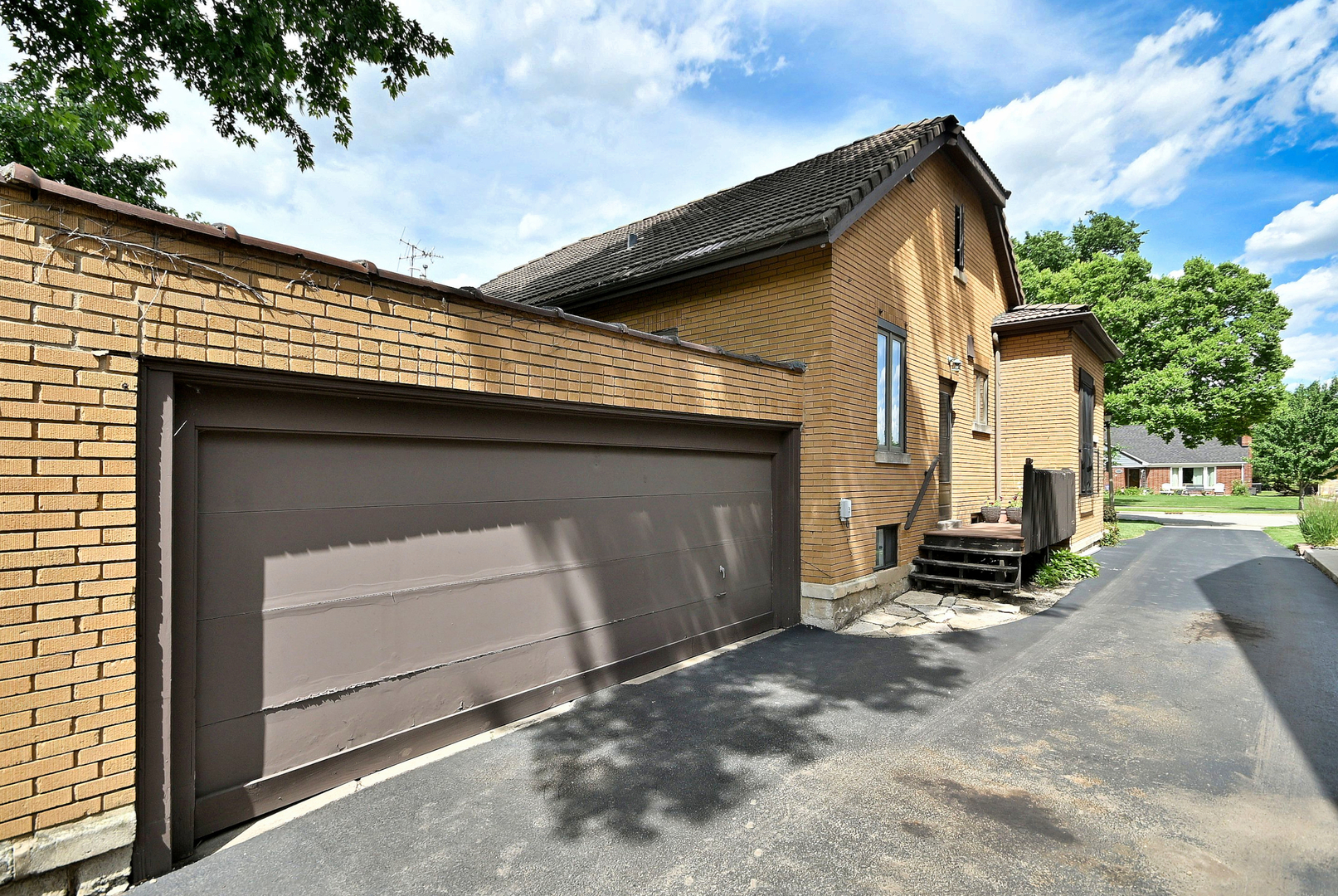 146 S Poplar Avenue Property Photo 40