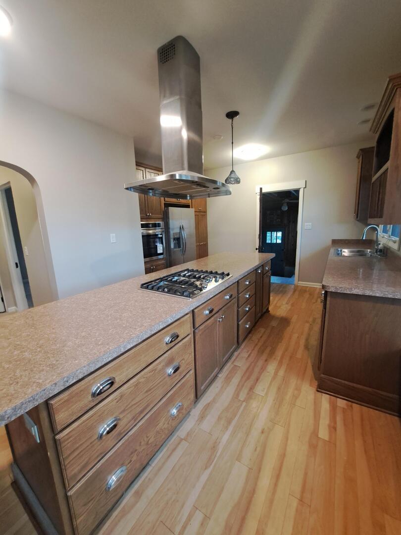 14407 Beacon Avenue Property Photo 9