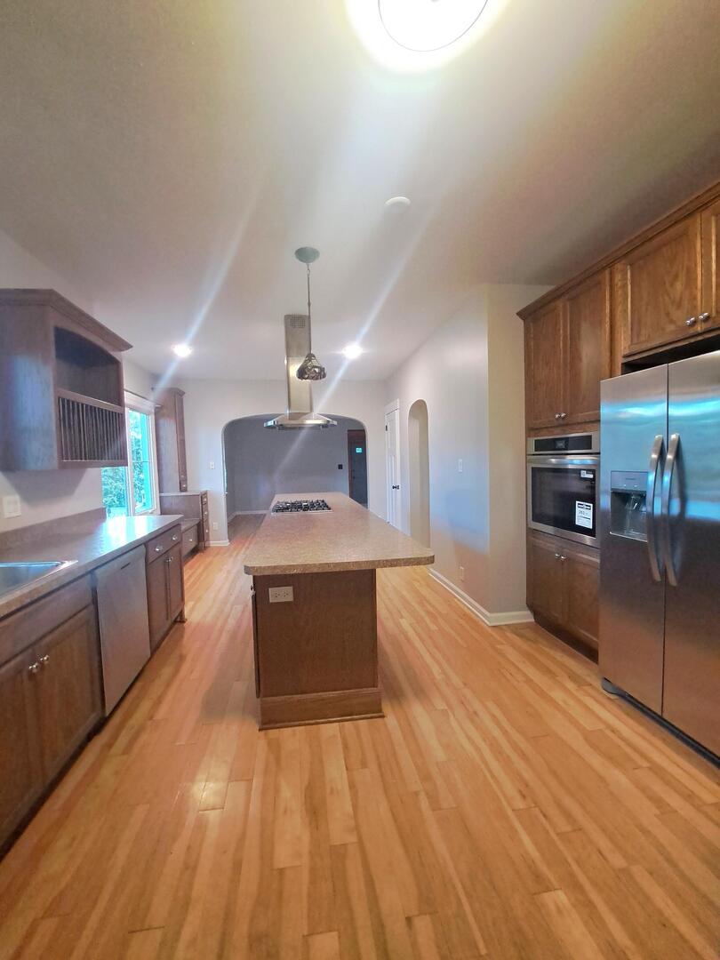 14407 Beacon Avenue Property Photo 10