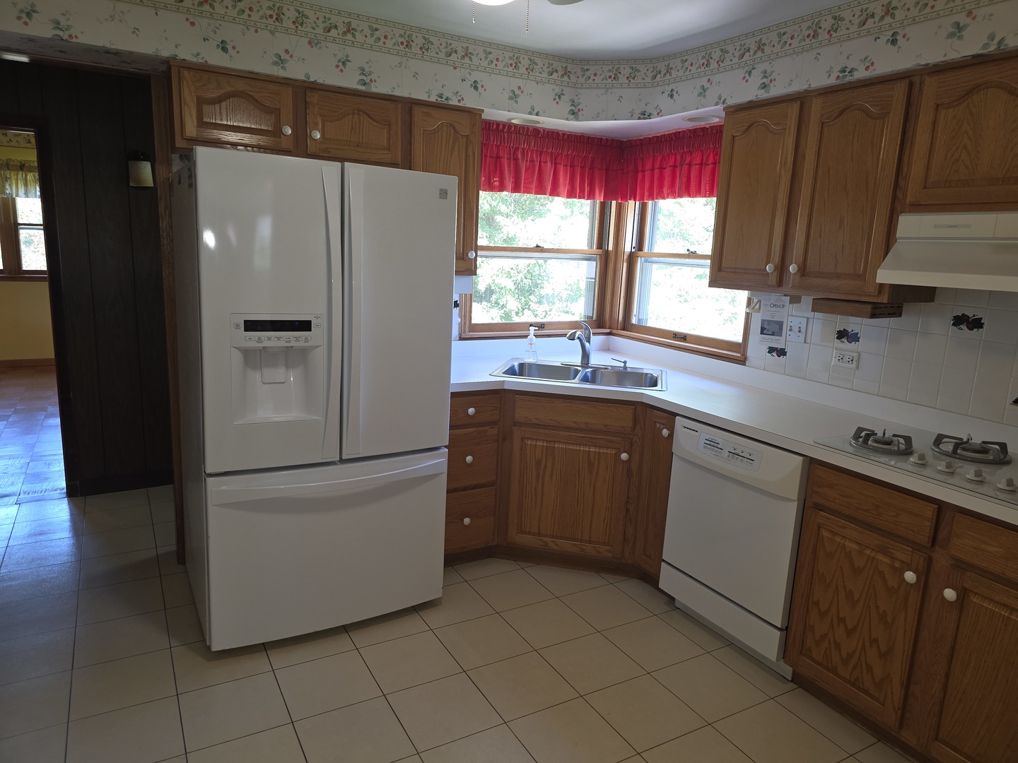 26418 N Willow Avenue Property Photo 8