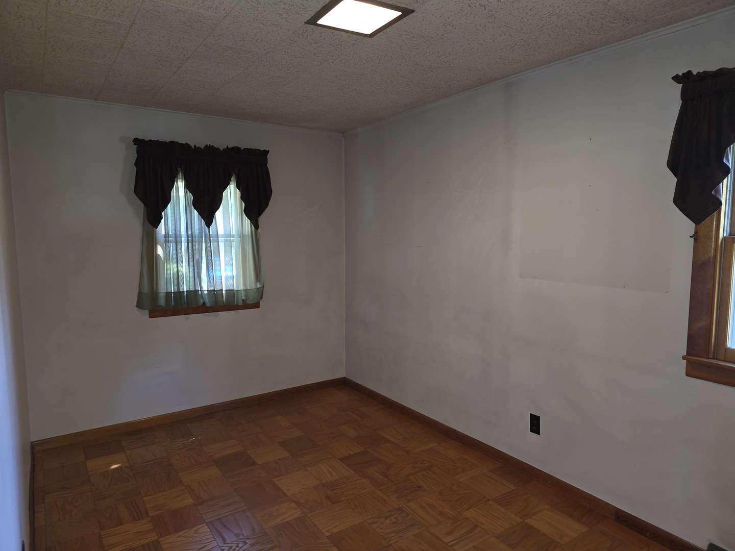 26418 N Willow Avenue Property Photo 10