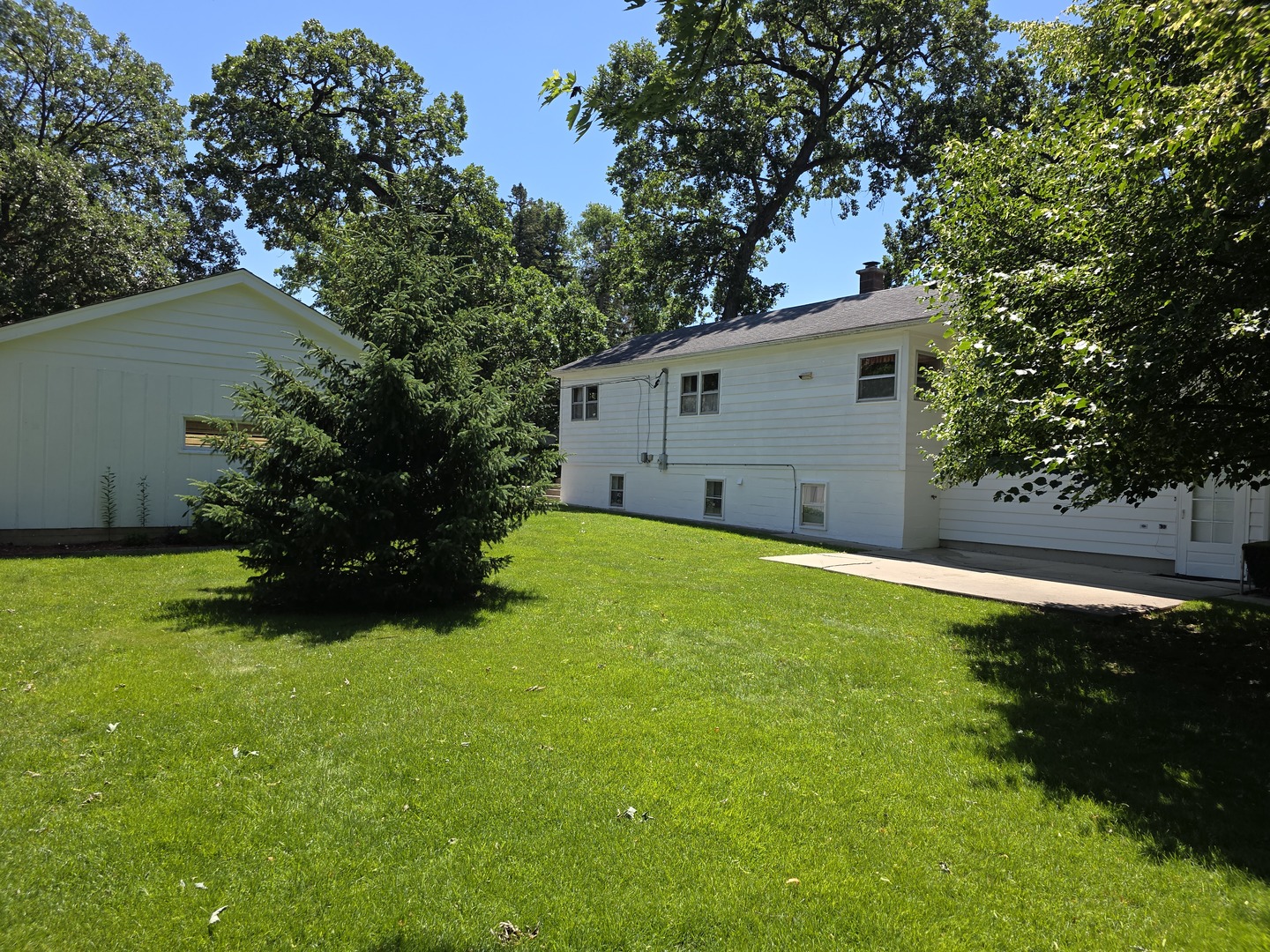 26418 N Willow Avenue Property Photo 26