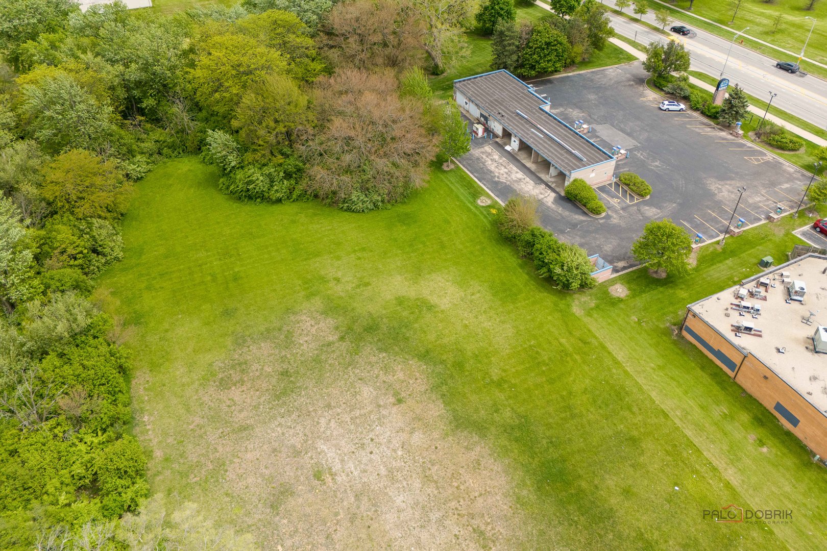 450 Lily Cache Lane Property Photo 4