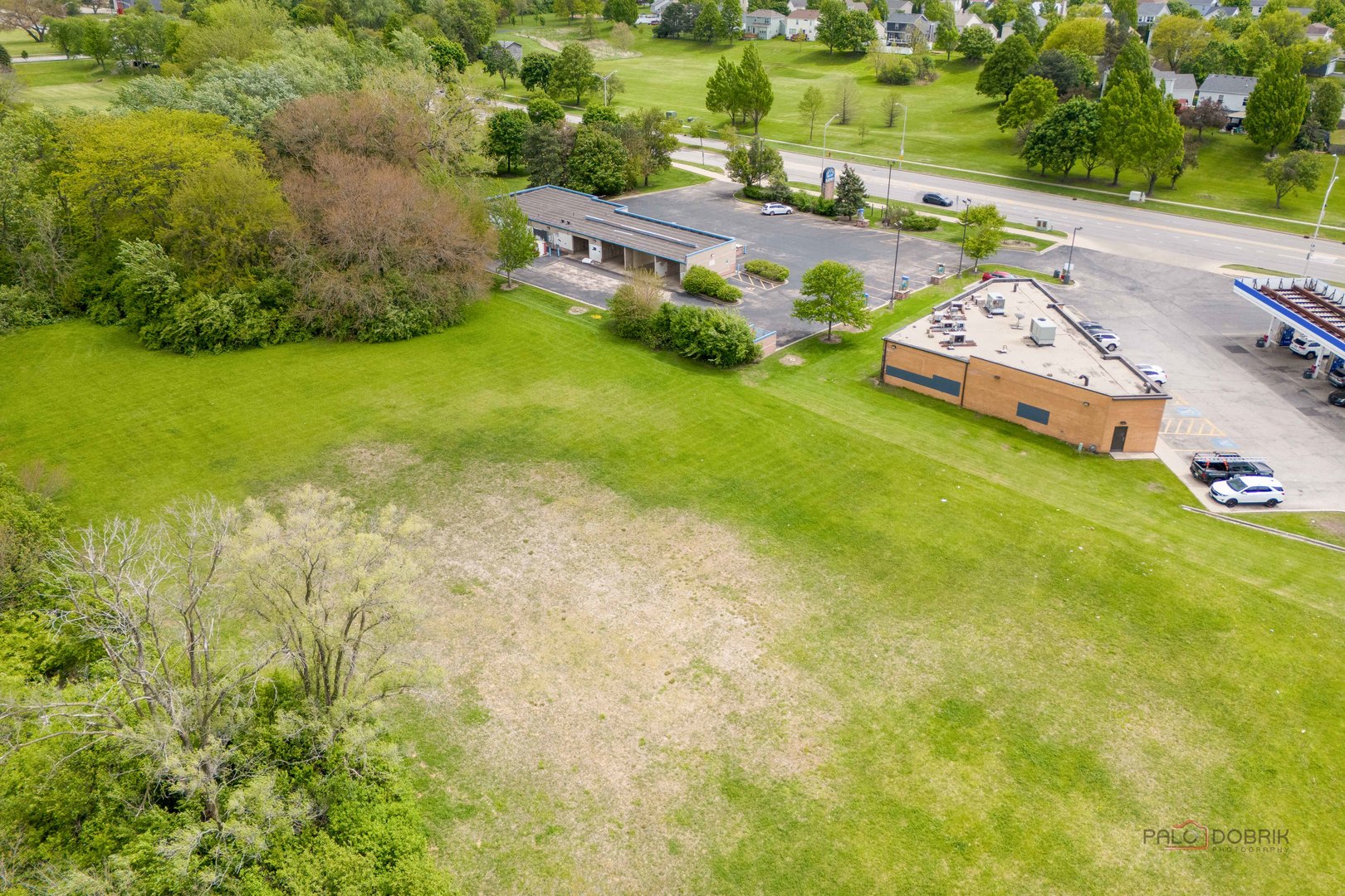 450 Lily Cache Lane Property Photo 8
