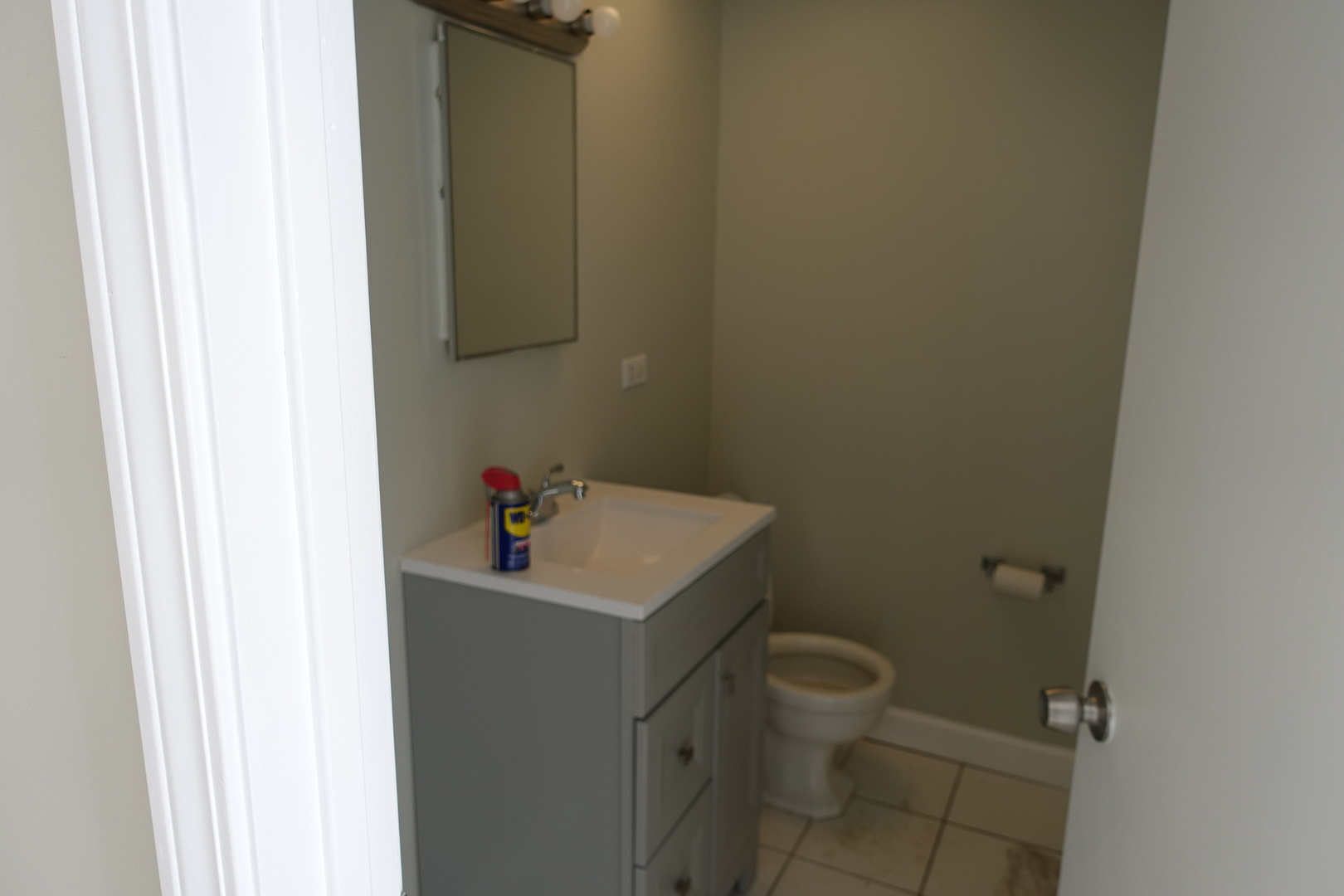 3300 W Peterson Avenue Property Photo 10