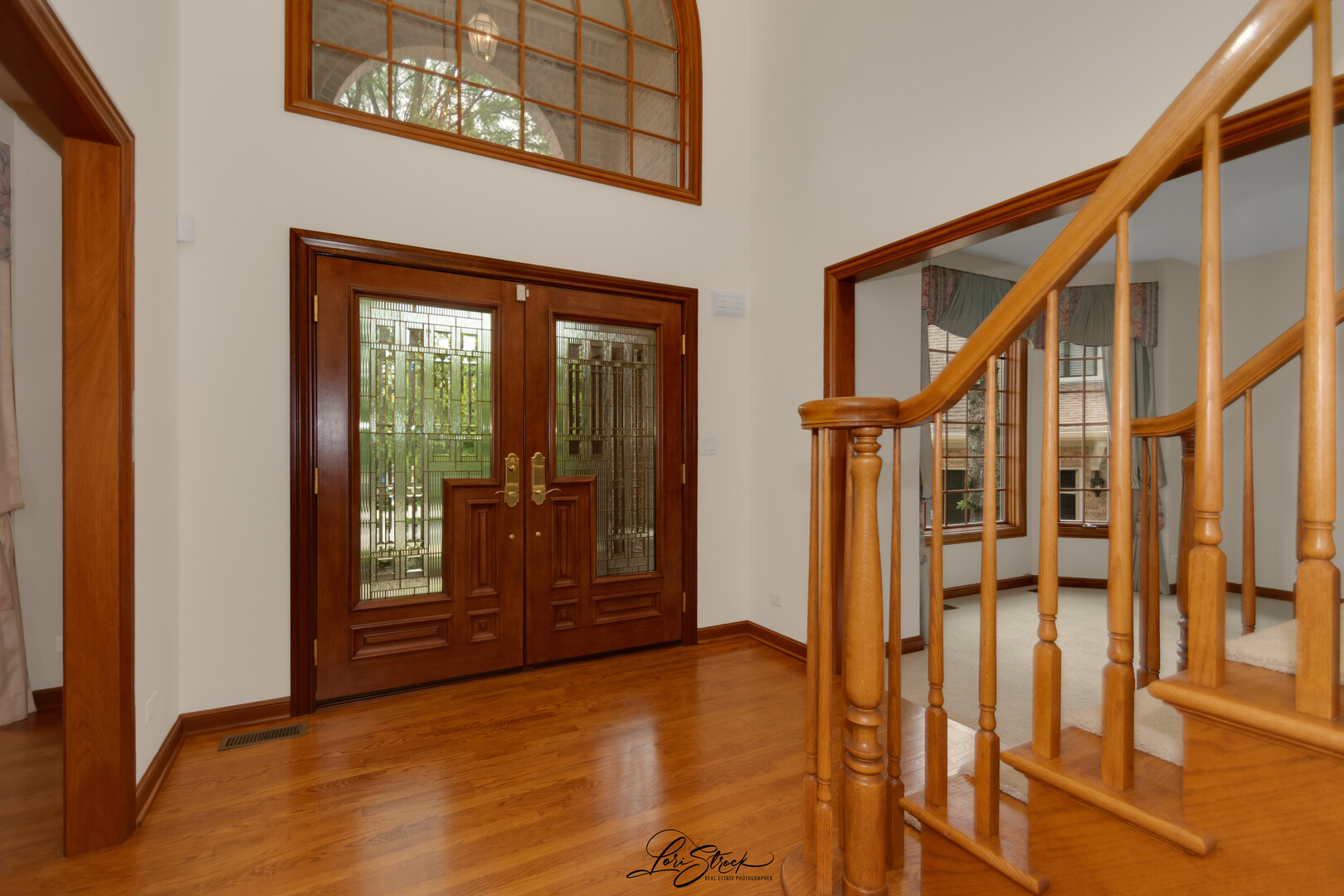 542 W Rosiland Drive Property Photo 9