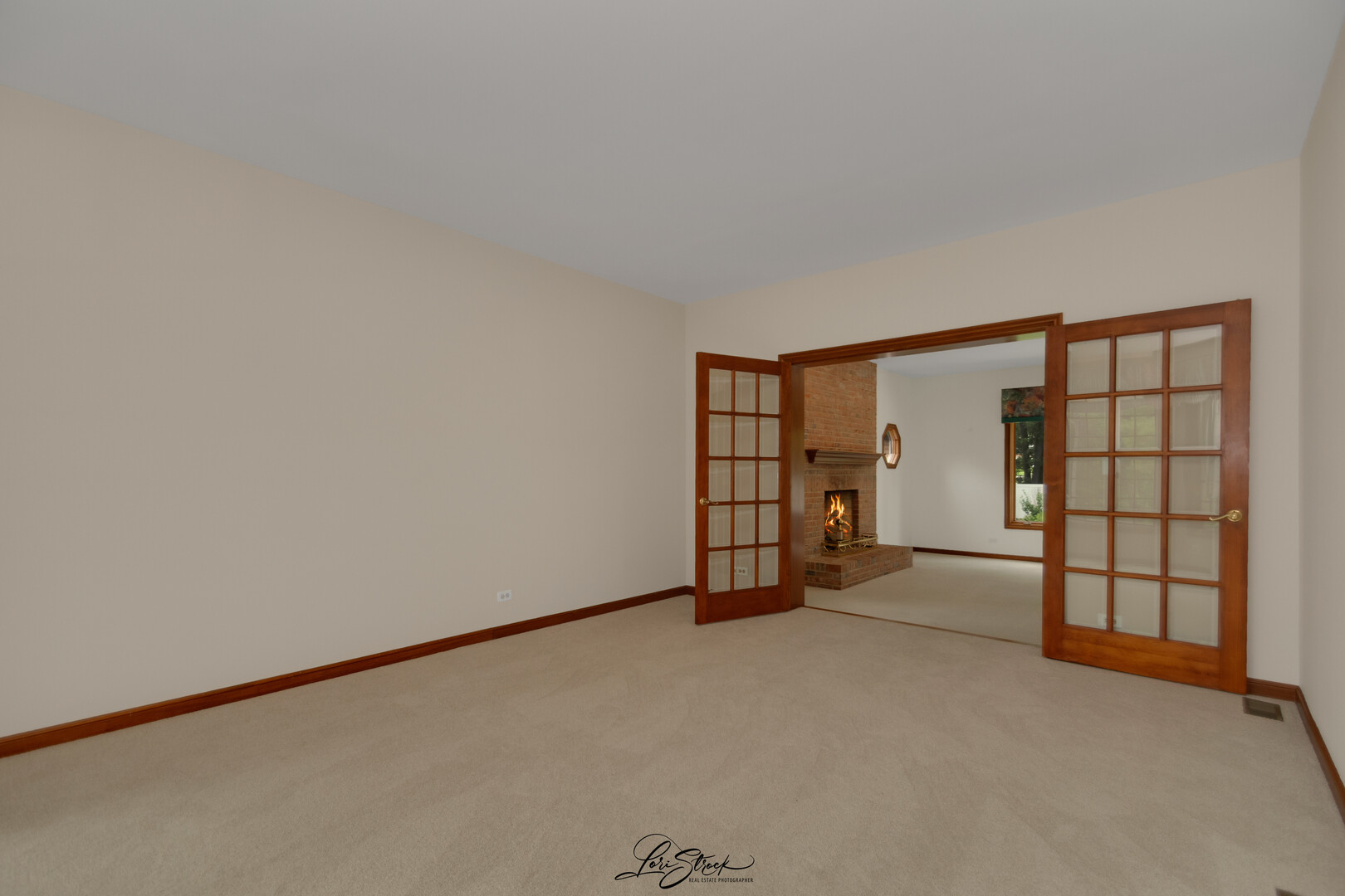542 W Rosiland Drive Property Photo 11