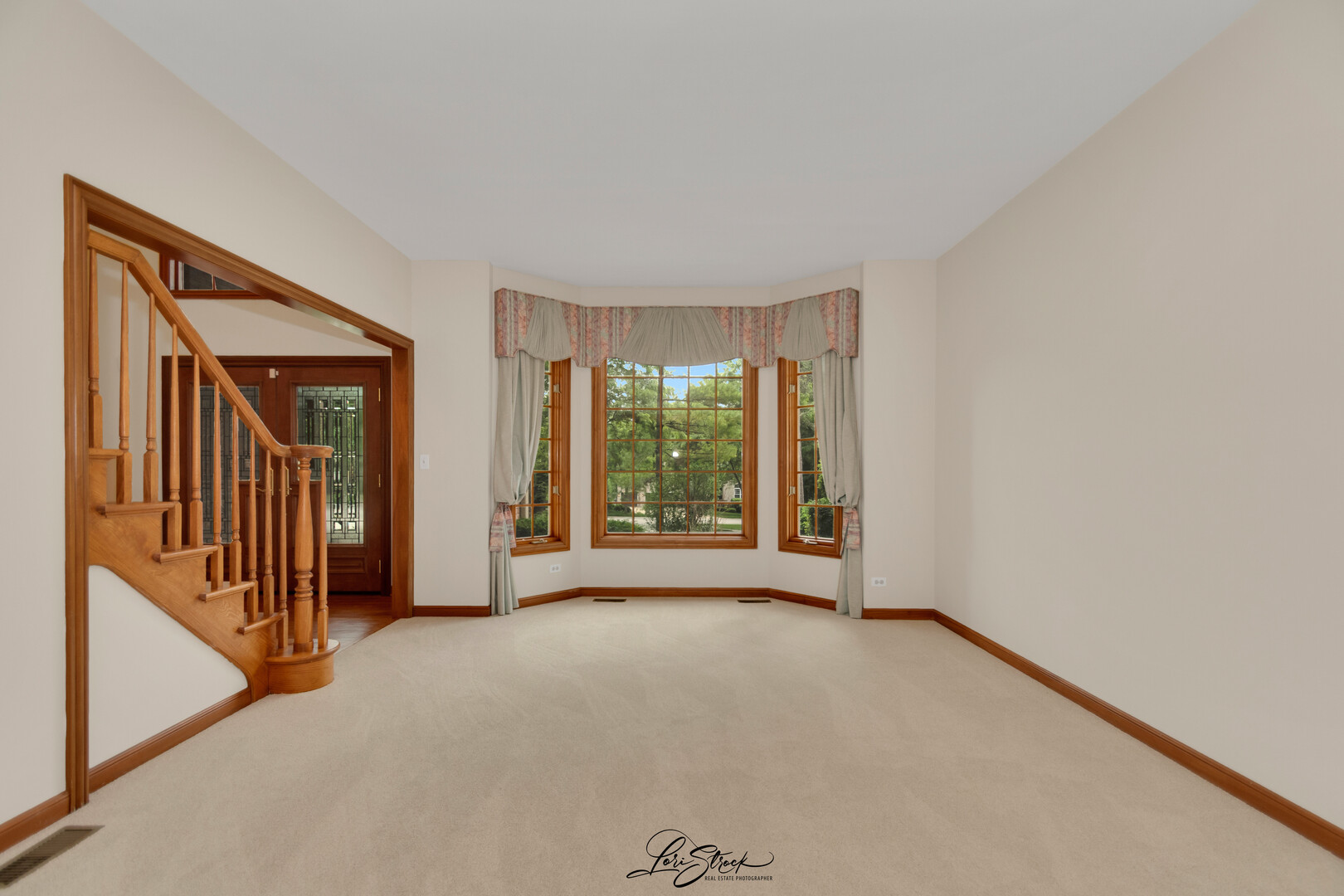 542 W Rosiland Drive Property Photo 12
