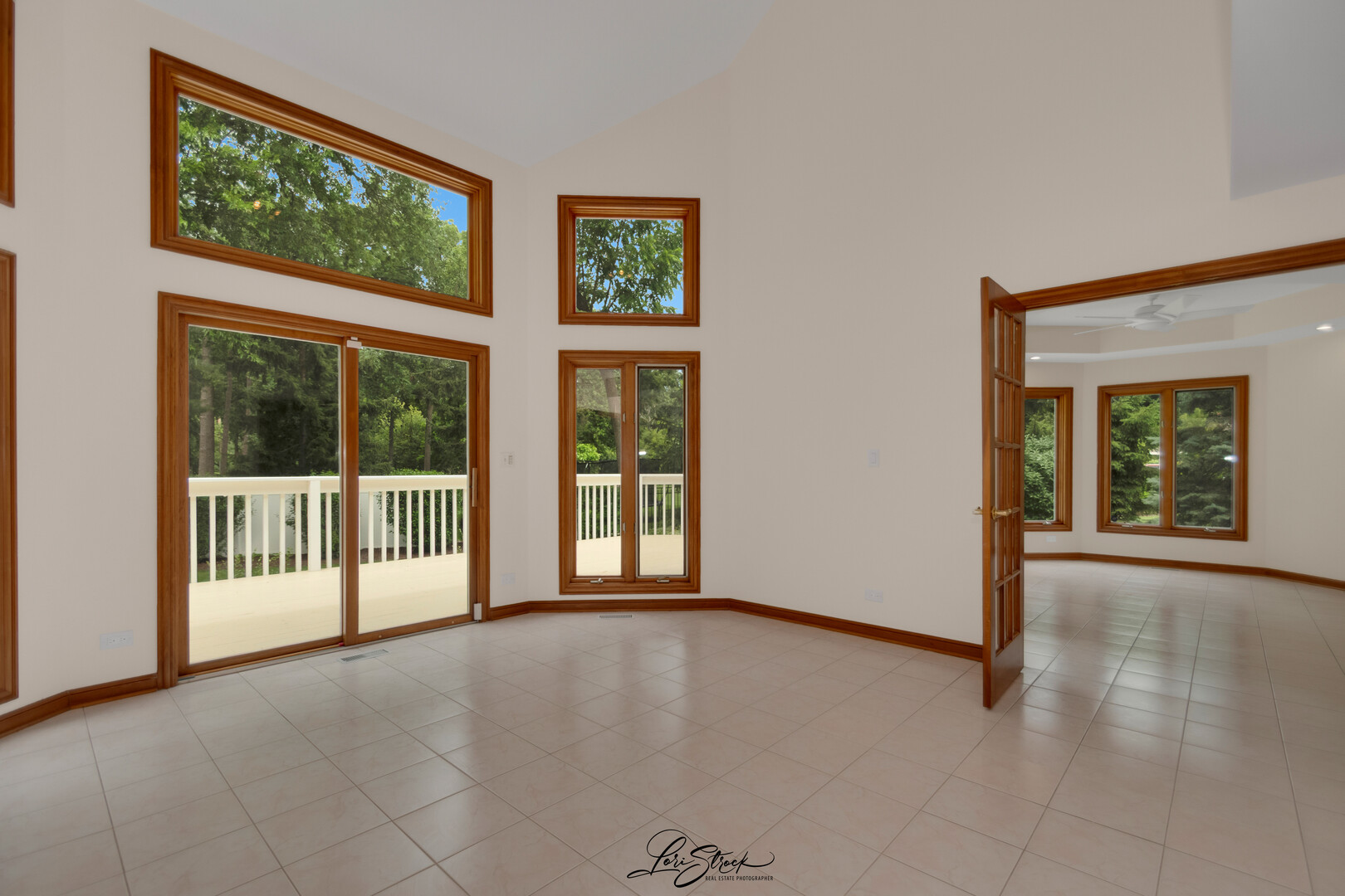 542 W Rosiland Drive Property Photo 15