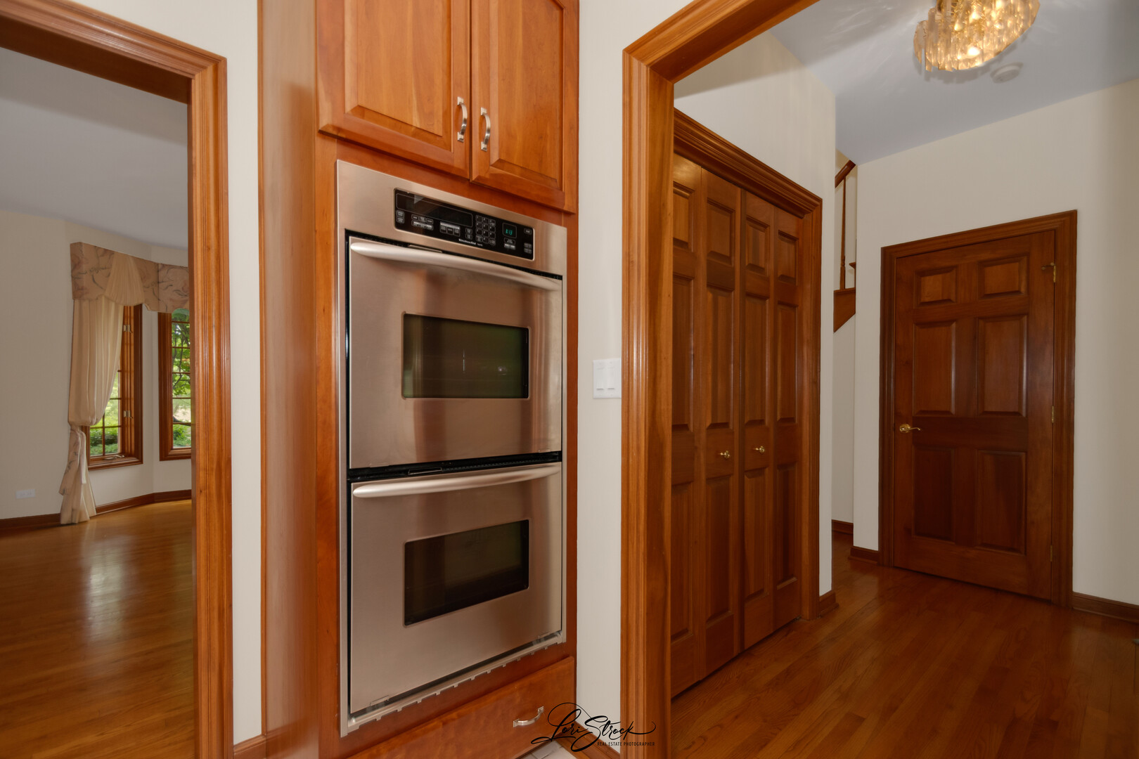 542 W Rosiland Drive Property Photo 23