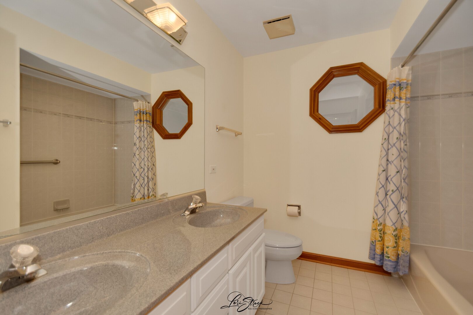 542 W Rosiland Drive Property Photo 30