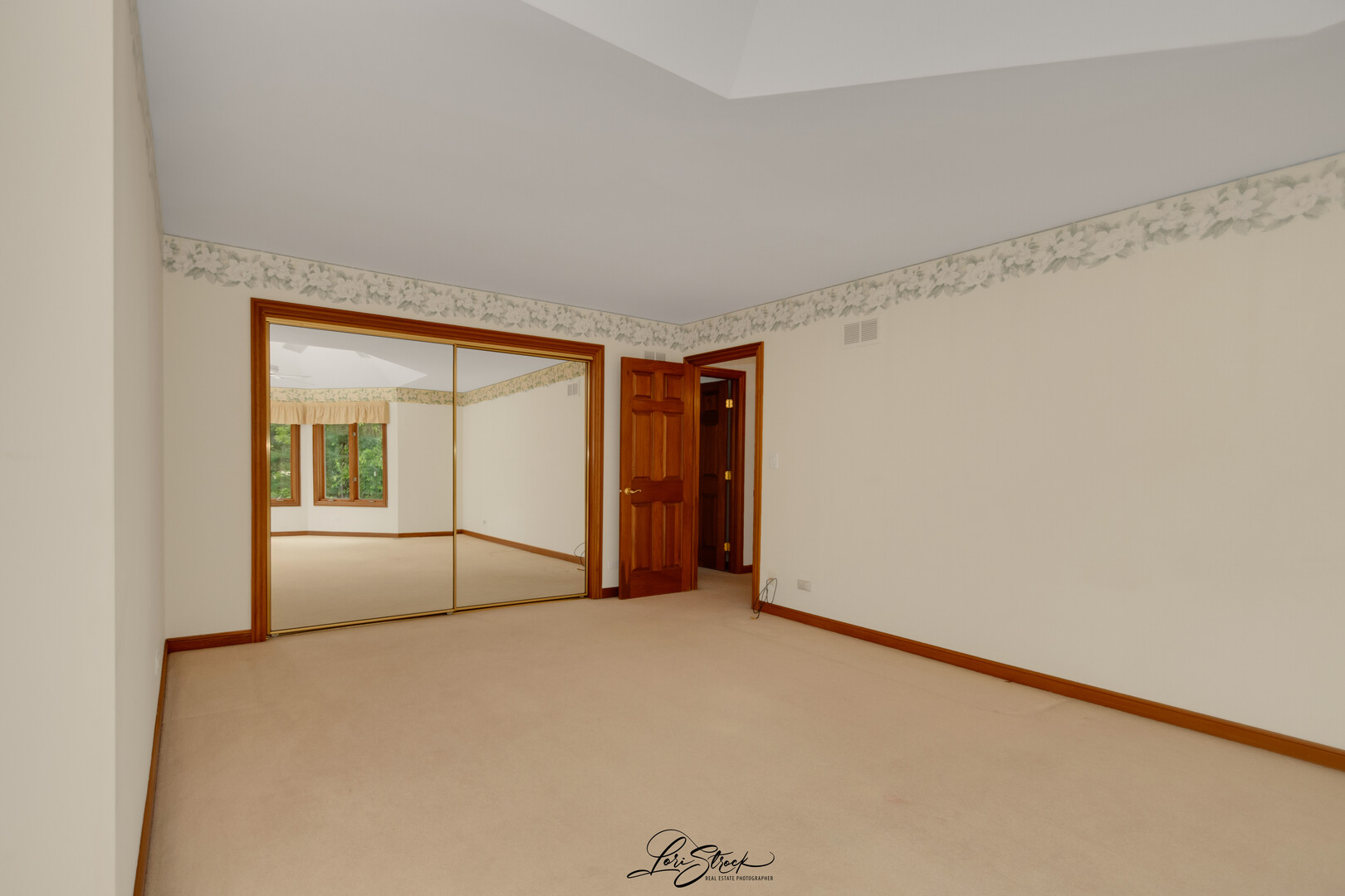 542 W Rosiland Drive Property Photo 32