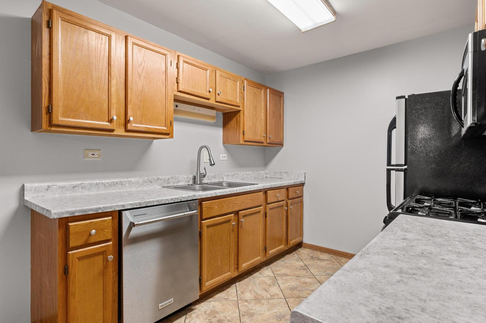 272 Park Ridge Lane A Property Photo 8