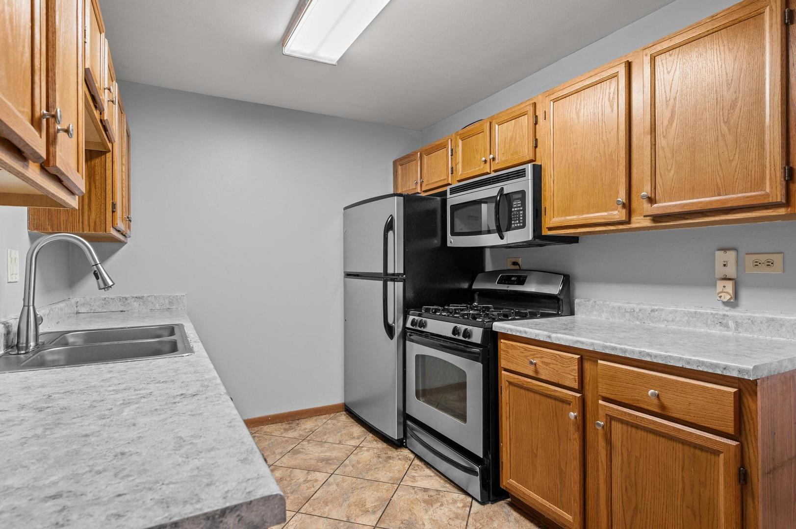 272 Park Ridge Lane A Property Photo 9