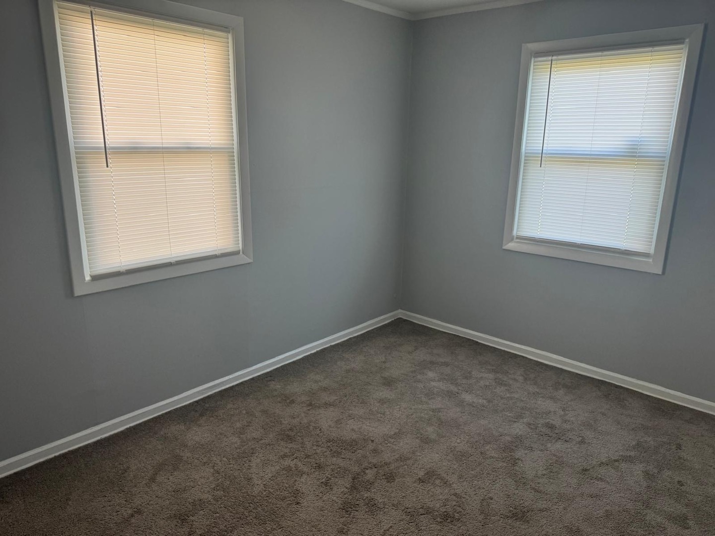 28 W Willow Street Property Photo 8