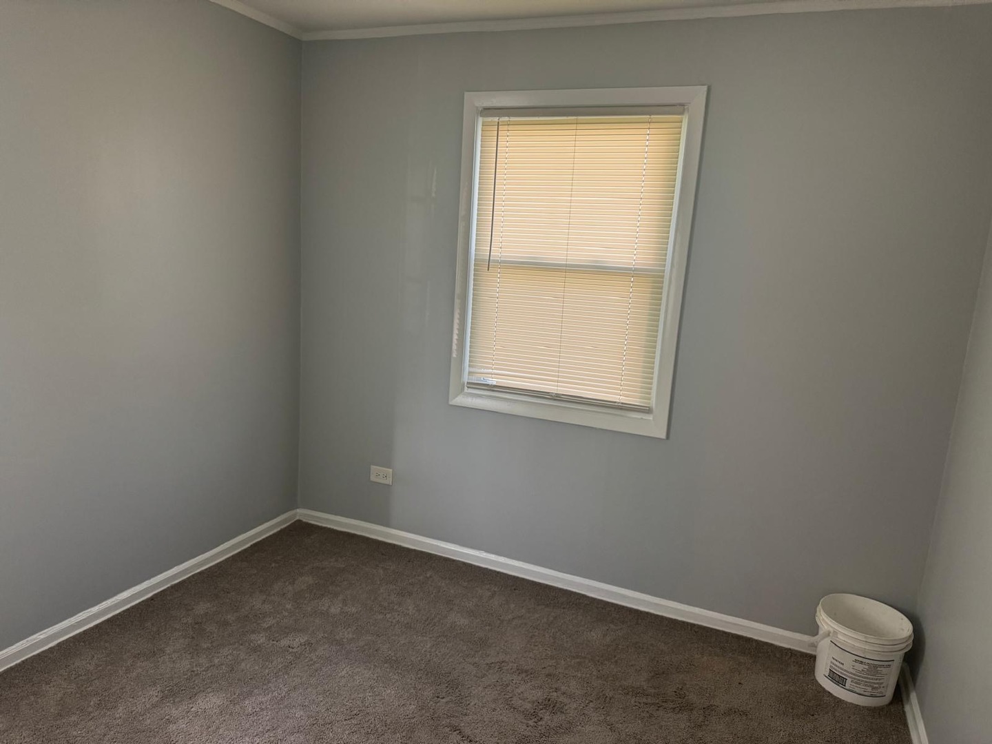 28 W Willow Street Property Photo 9