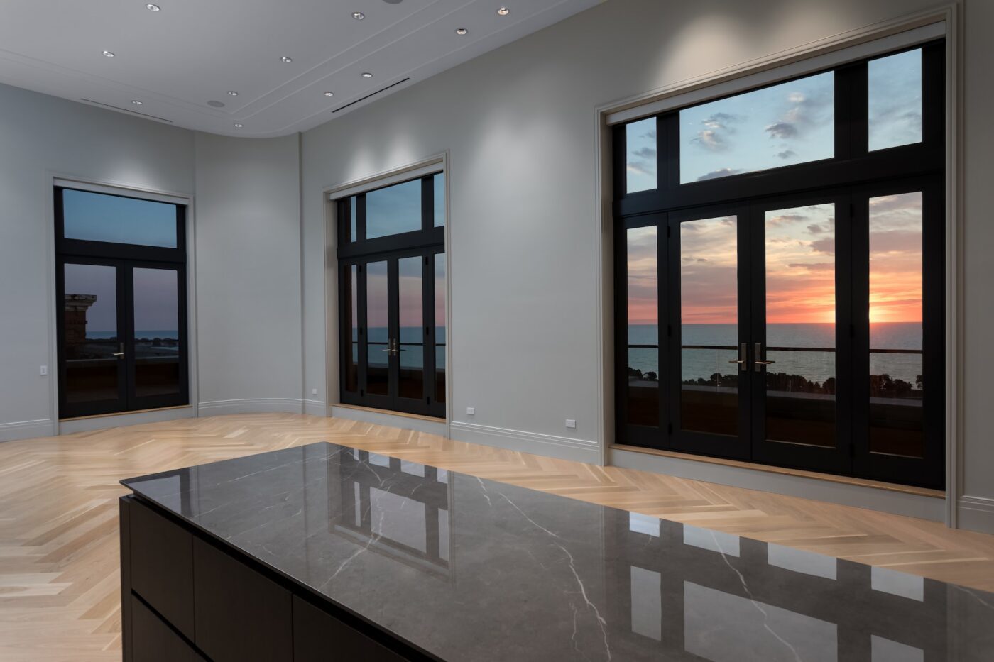 3260 N Lake Shore Drive 18a Property Photo 11