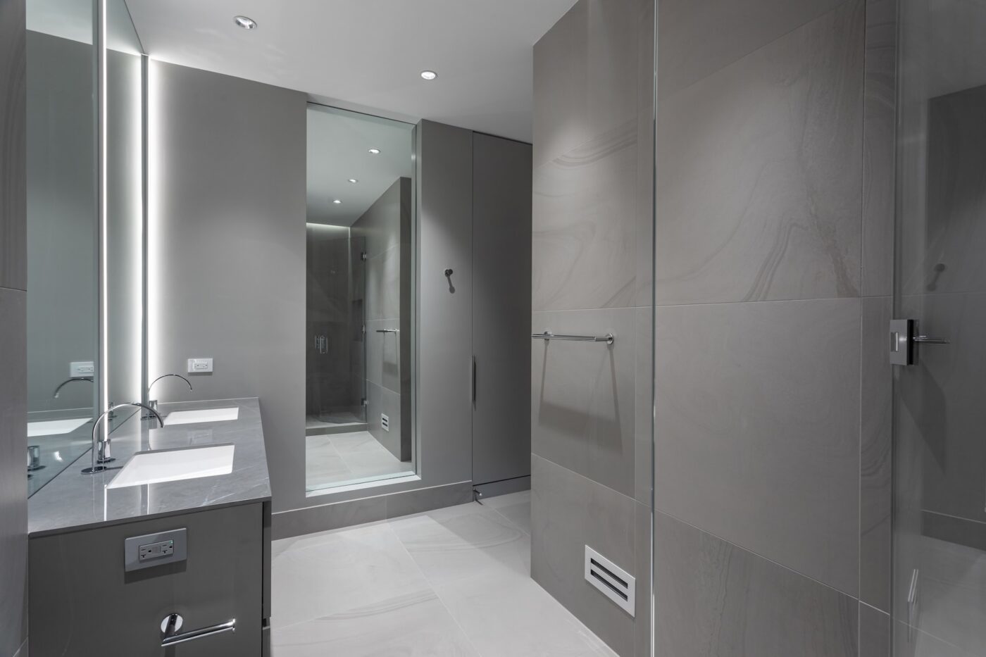 3260 N Lake Shore Drive 18a Property Photo 12