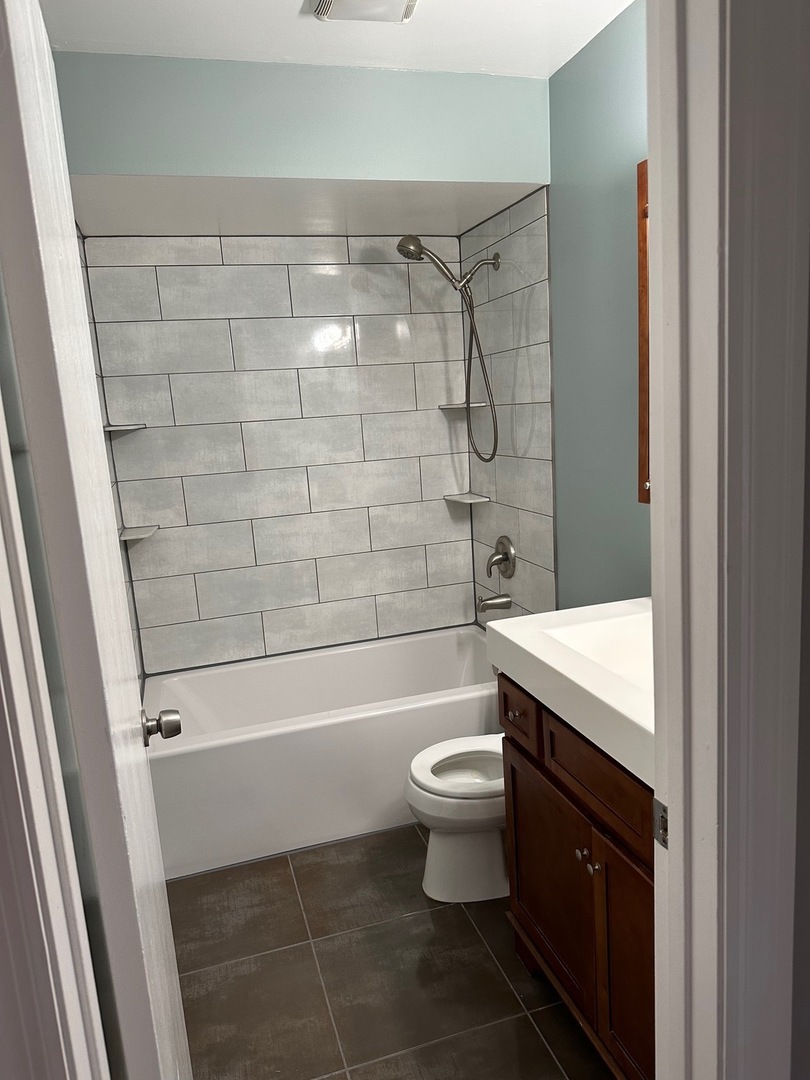 9315 Hamilton Court F Property Photo 7
