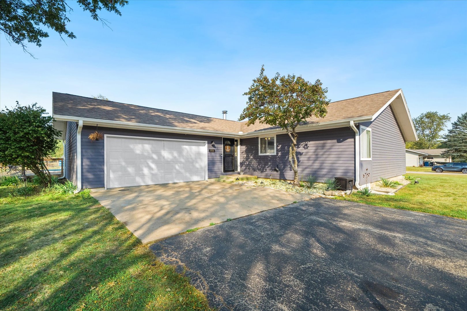 750 Forest Park Drive Property Photo 1