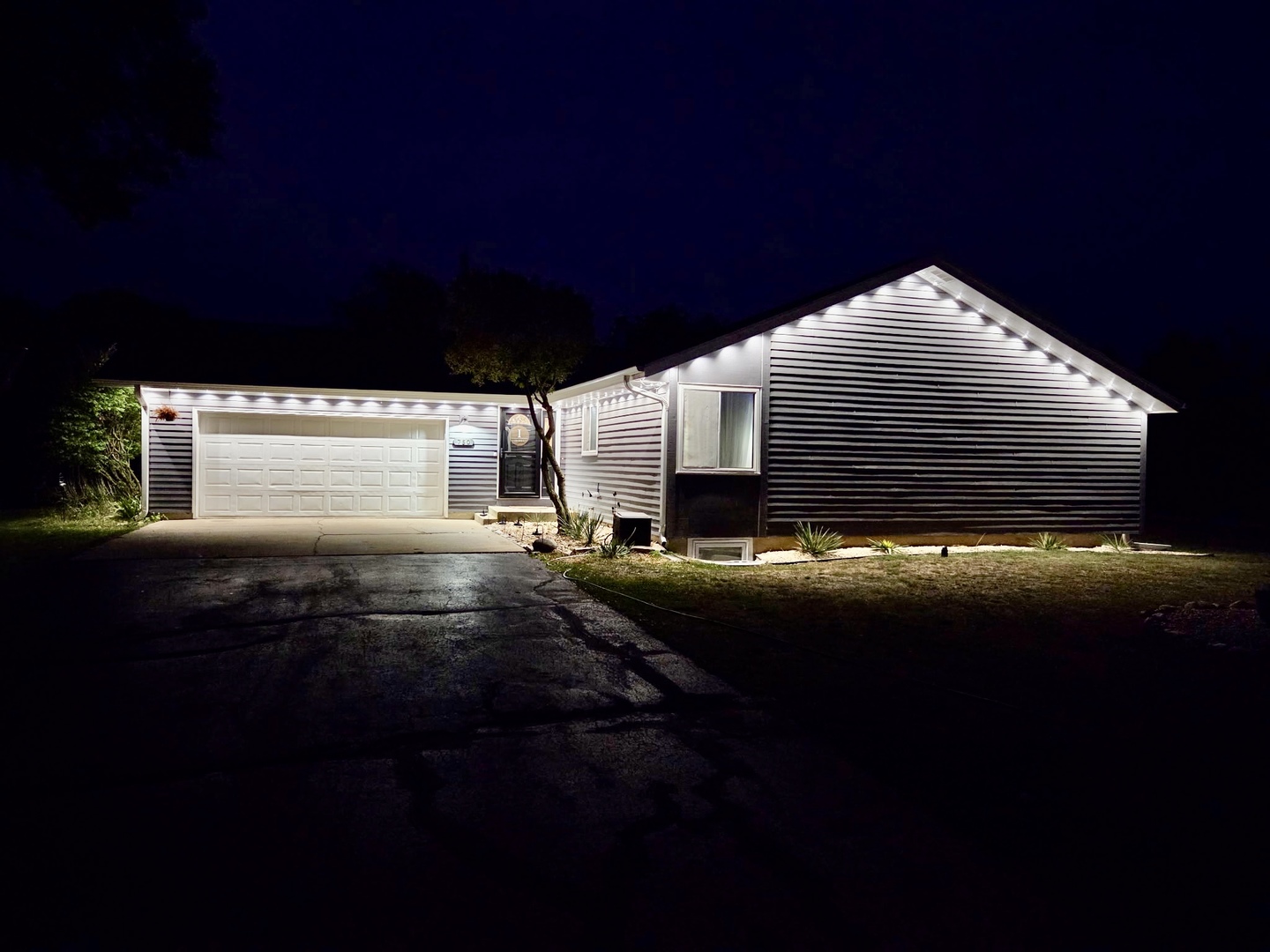 750 Forest Park Drive Property Photo 2