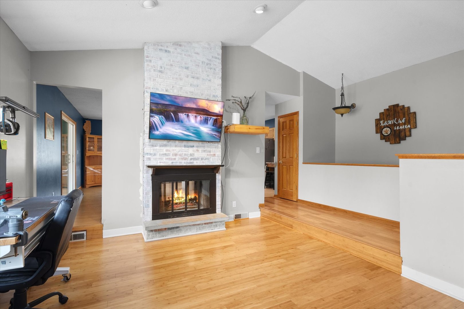 750 Forest Park Drive Property Photo 4