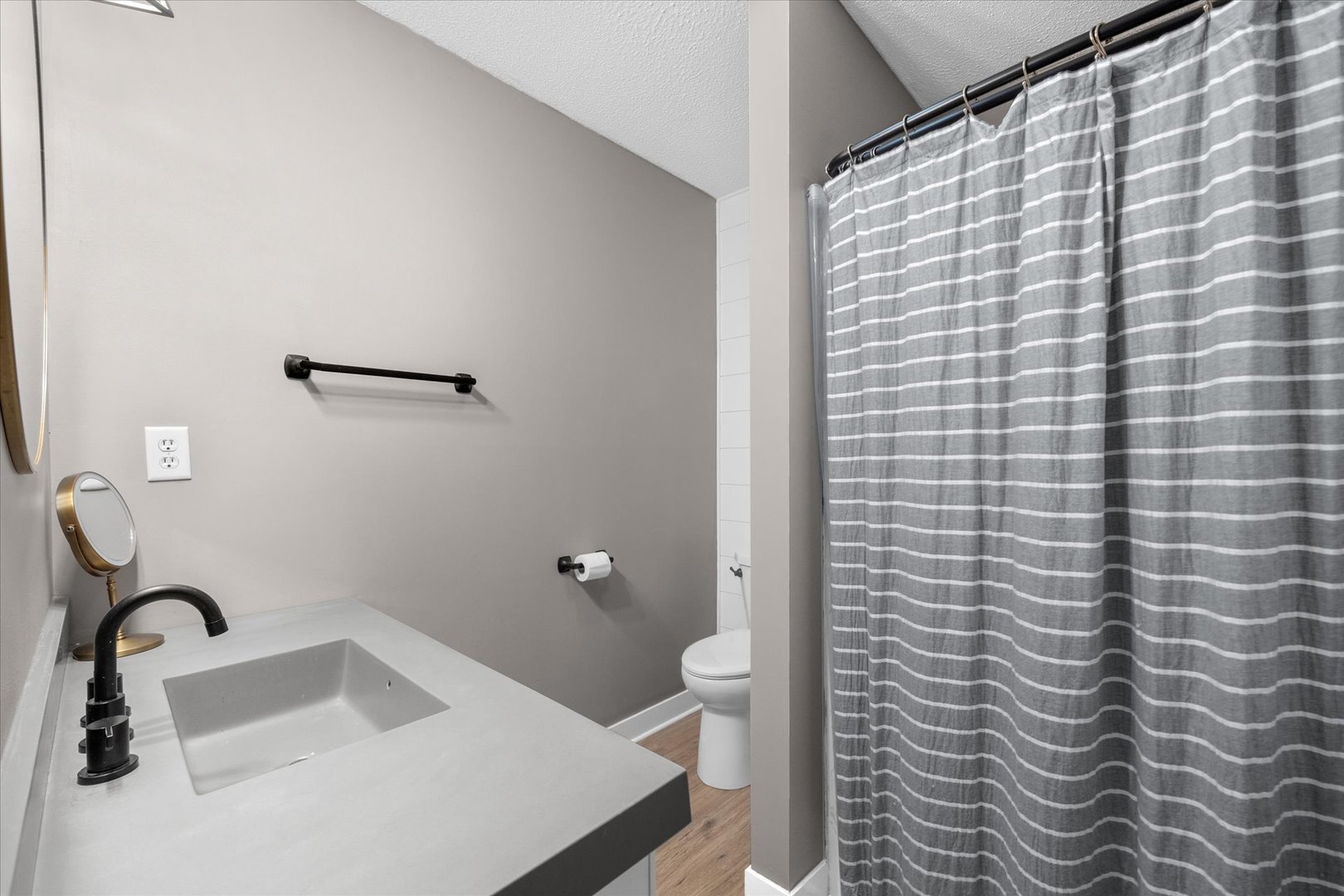 750 Forest Park Drive Property Photo 17