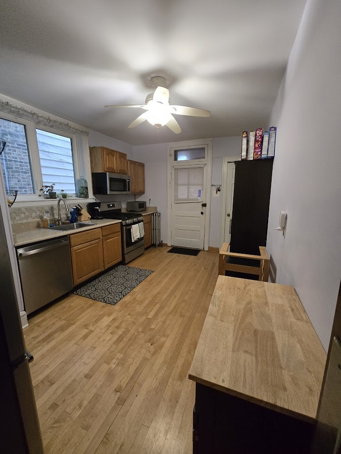 5910 N Campbell Avenue Property Photo 6