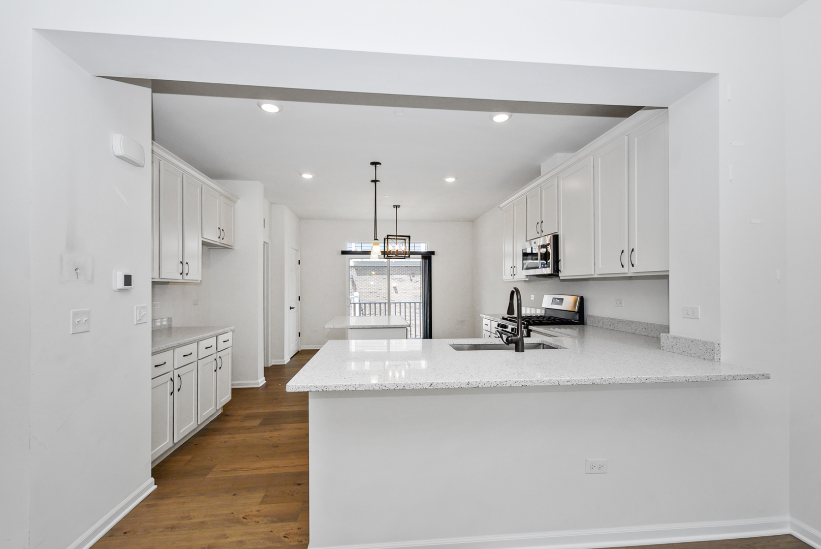 9242 143rd Street Property Photo 7