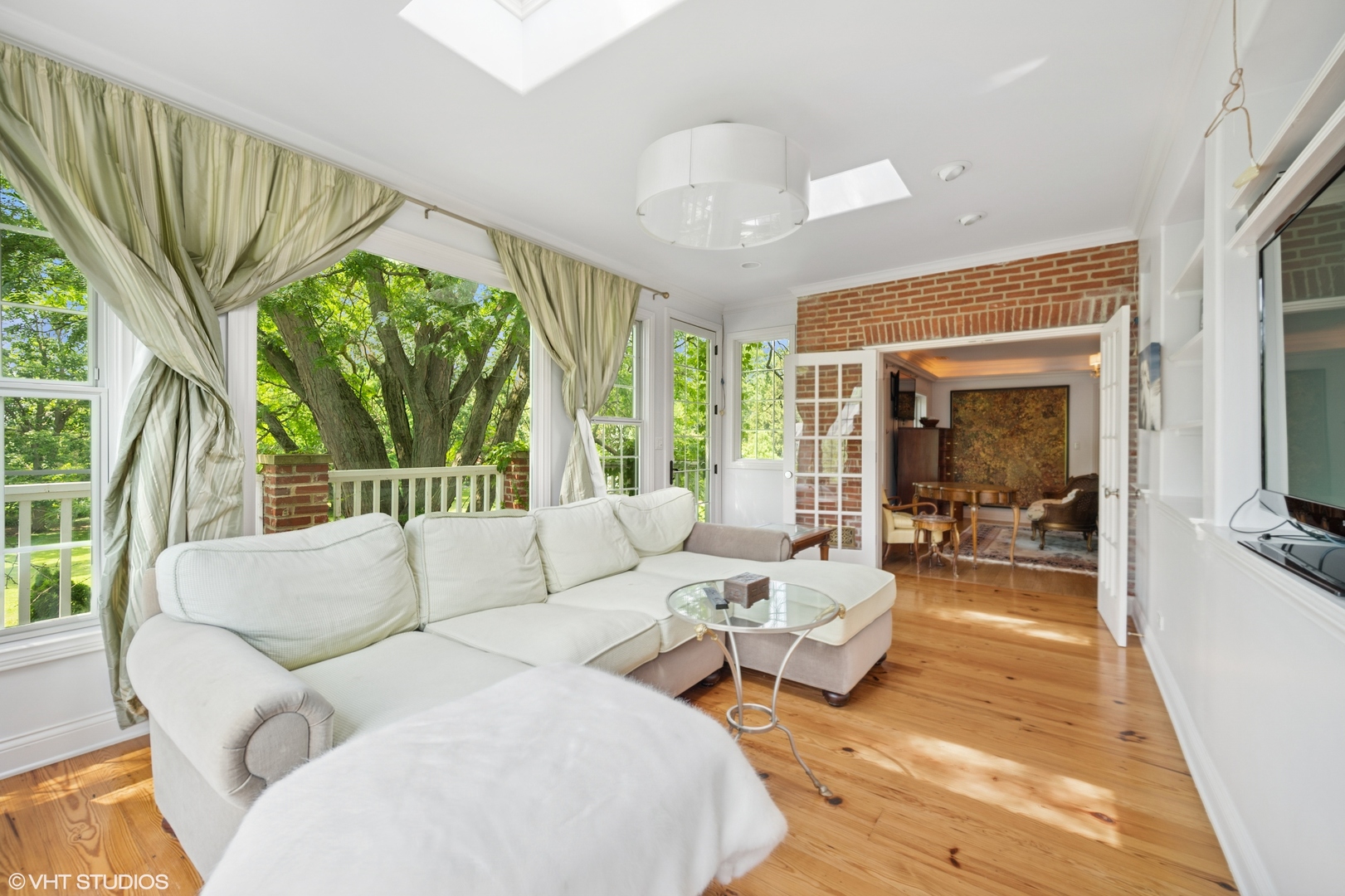 82 Woodley Road Property Photo 12