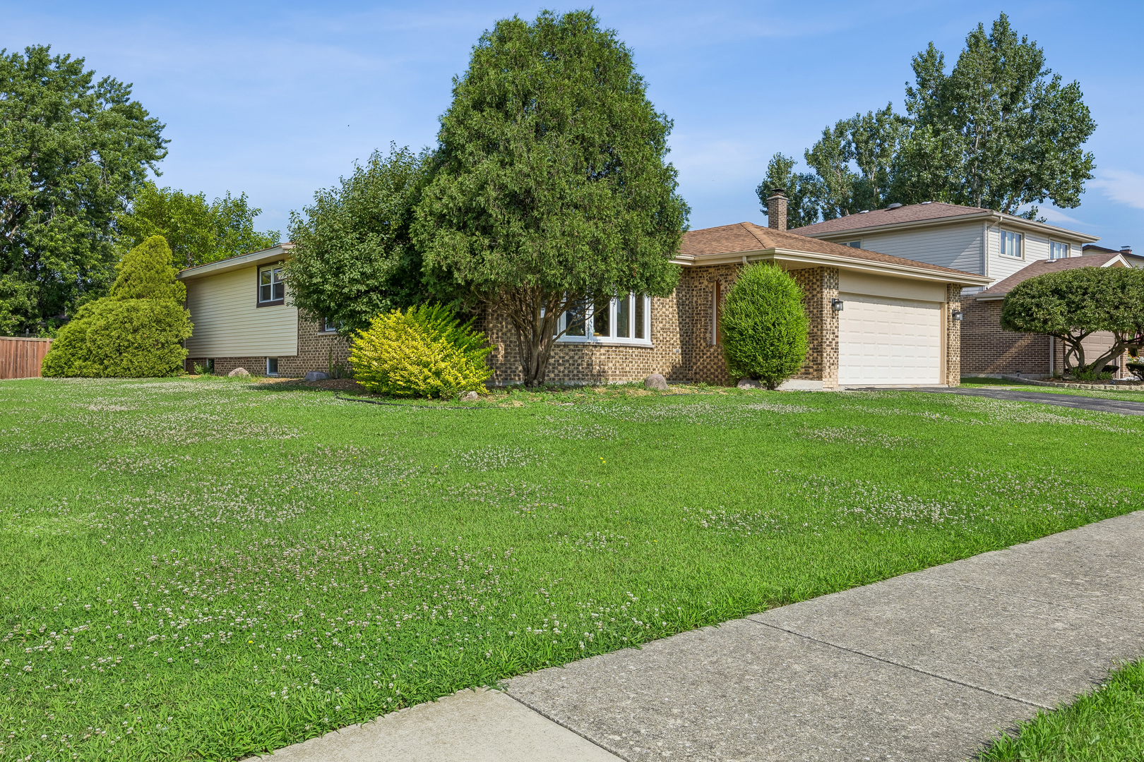 13608 Inverness Drive Property Photo 2