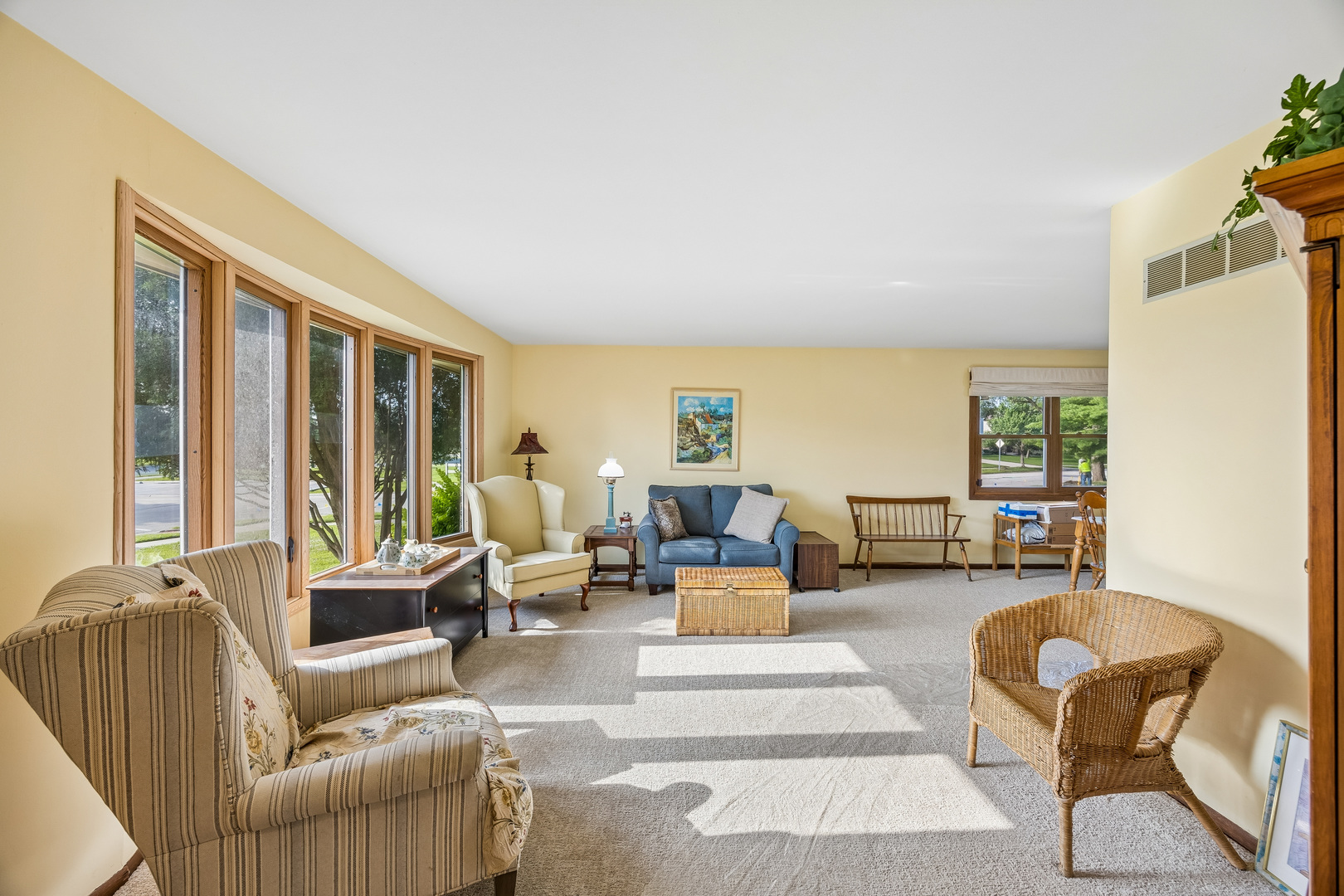 13608 Inverness Drive Property Photo 4