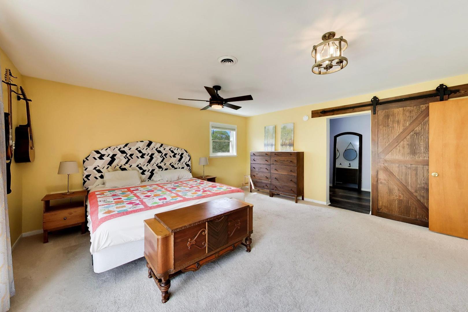 8 Charles Court Property Photo 13