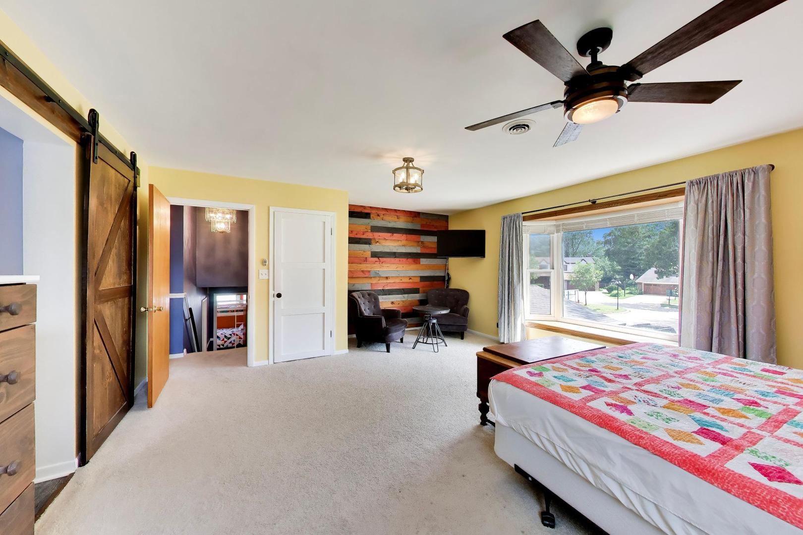 8 Charles Court Property Photo 14