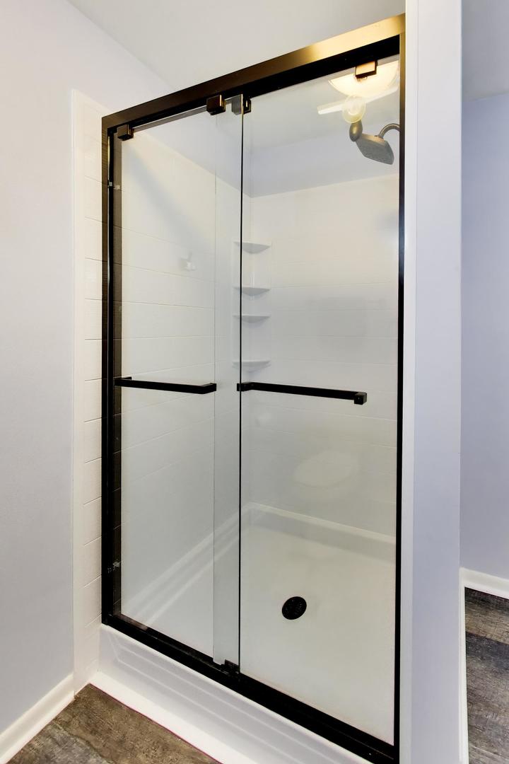 8 Charles Court Property Photo 16