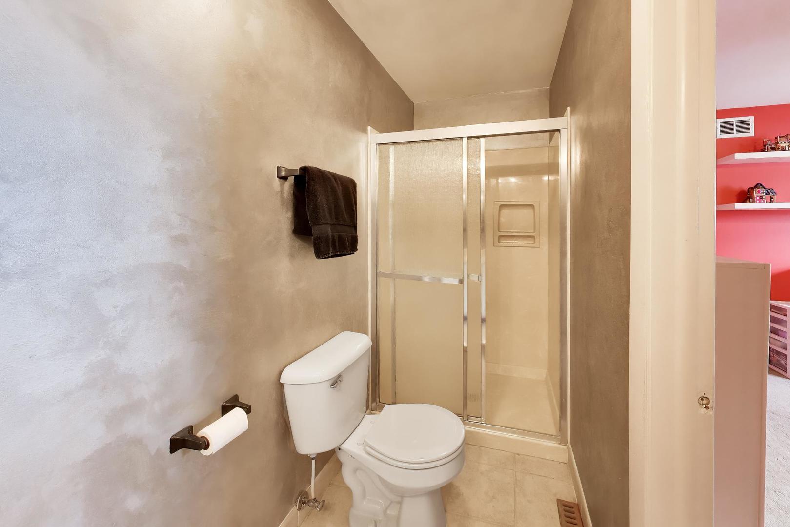 8 Charles Court Property Photo 22
