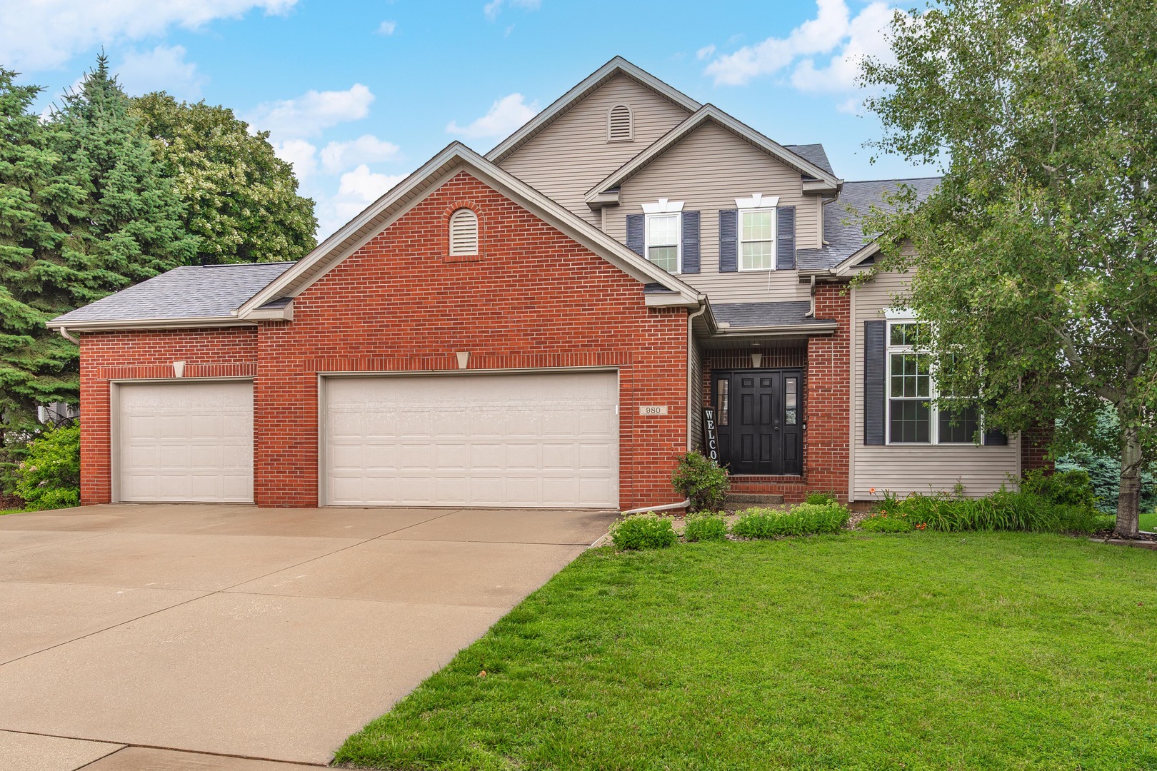 980 Balsam Road Property Photo