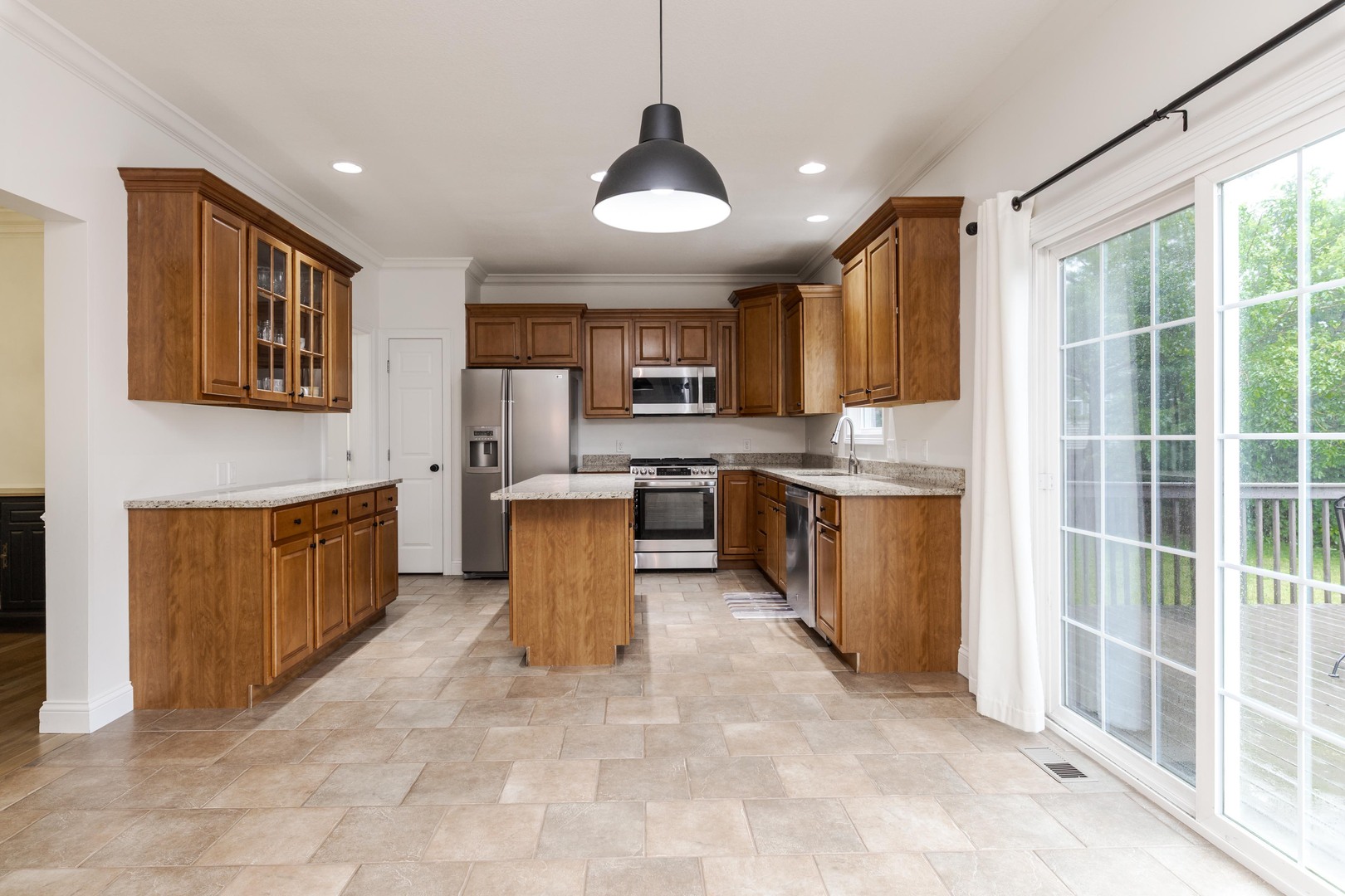 980 Balsam Road Property Photo 11