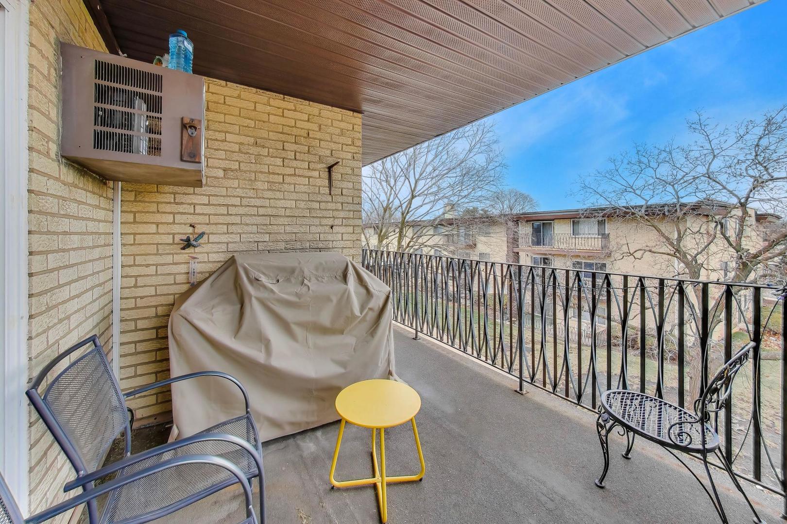 445 S Cleveland Avenue 302 Property Photo 16