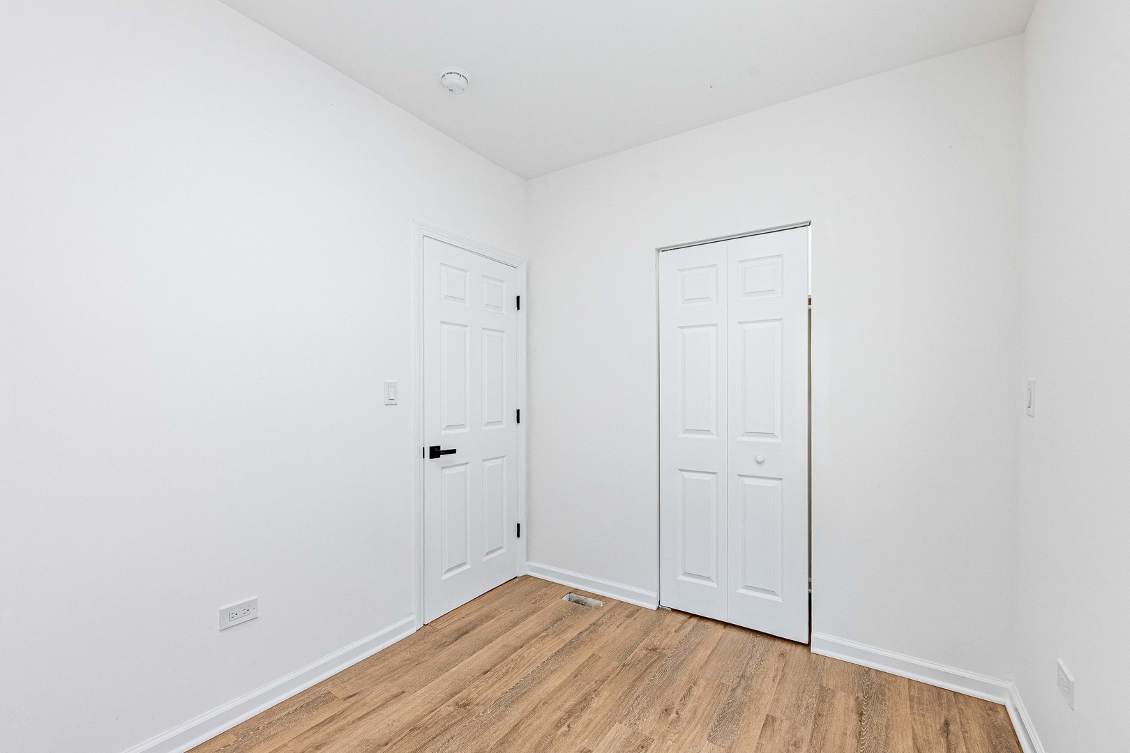 117 E 104th Place Property Photo 11