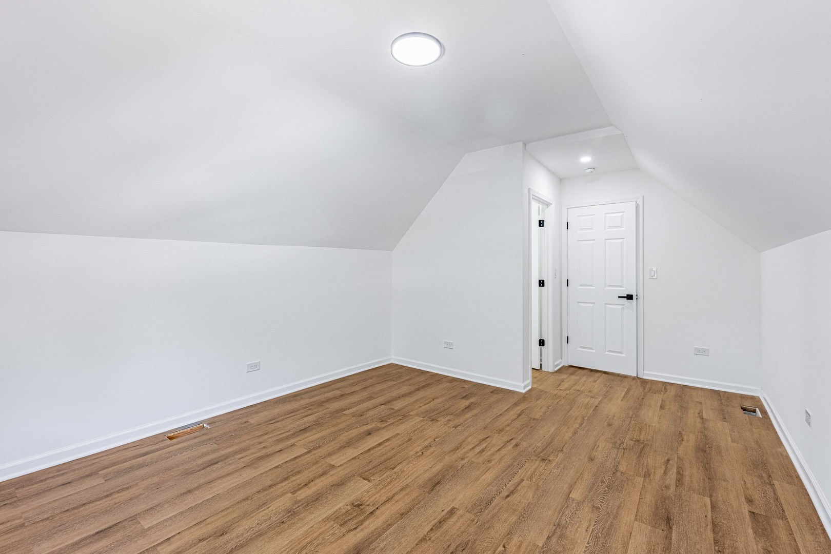117 E 104th Place Property Photo 15