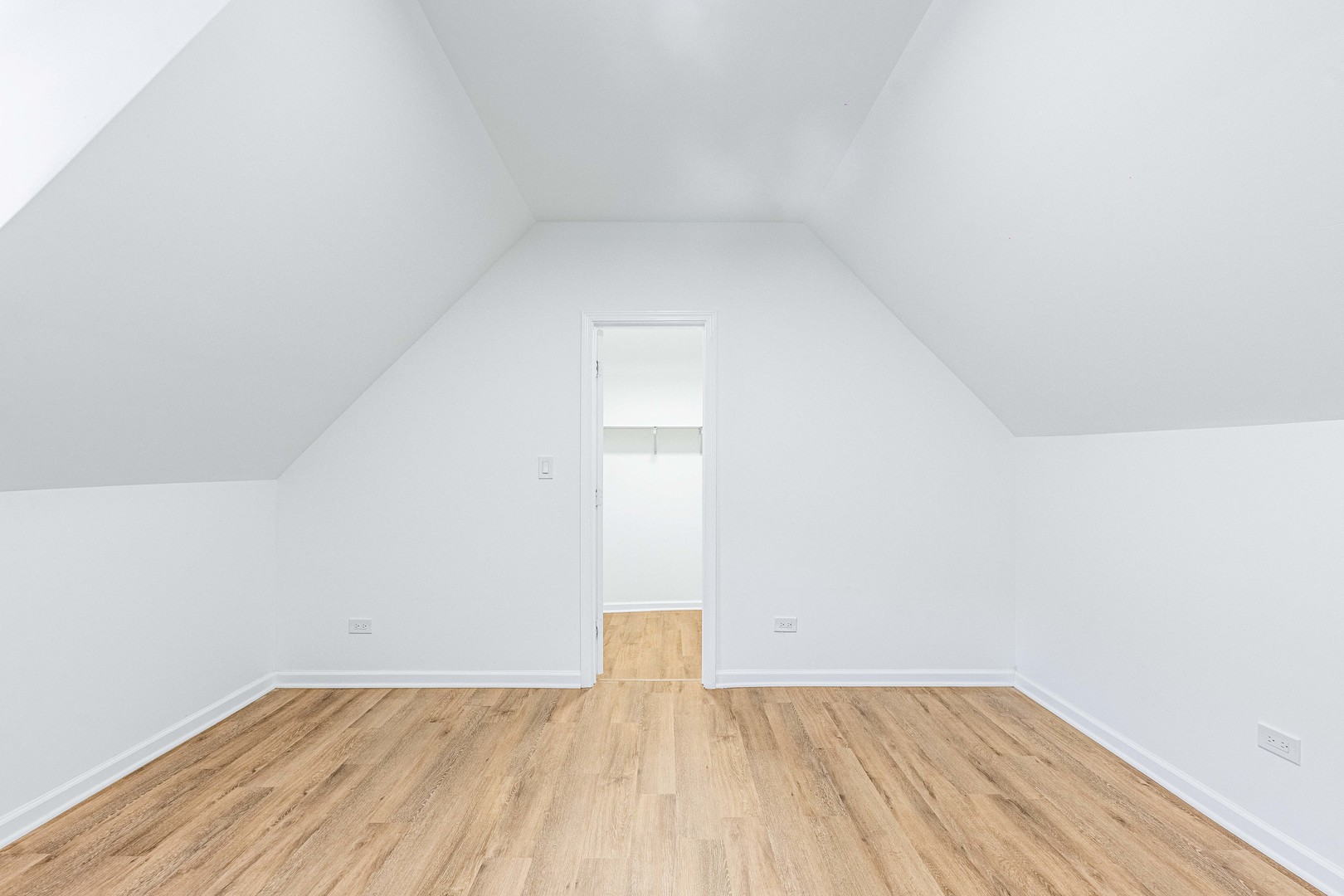 117 E 104th Place Property Photo 18
