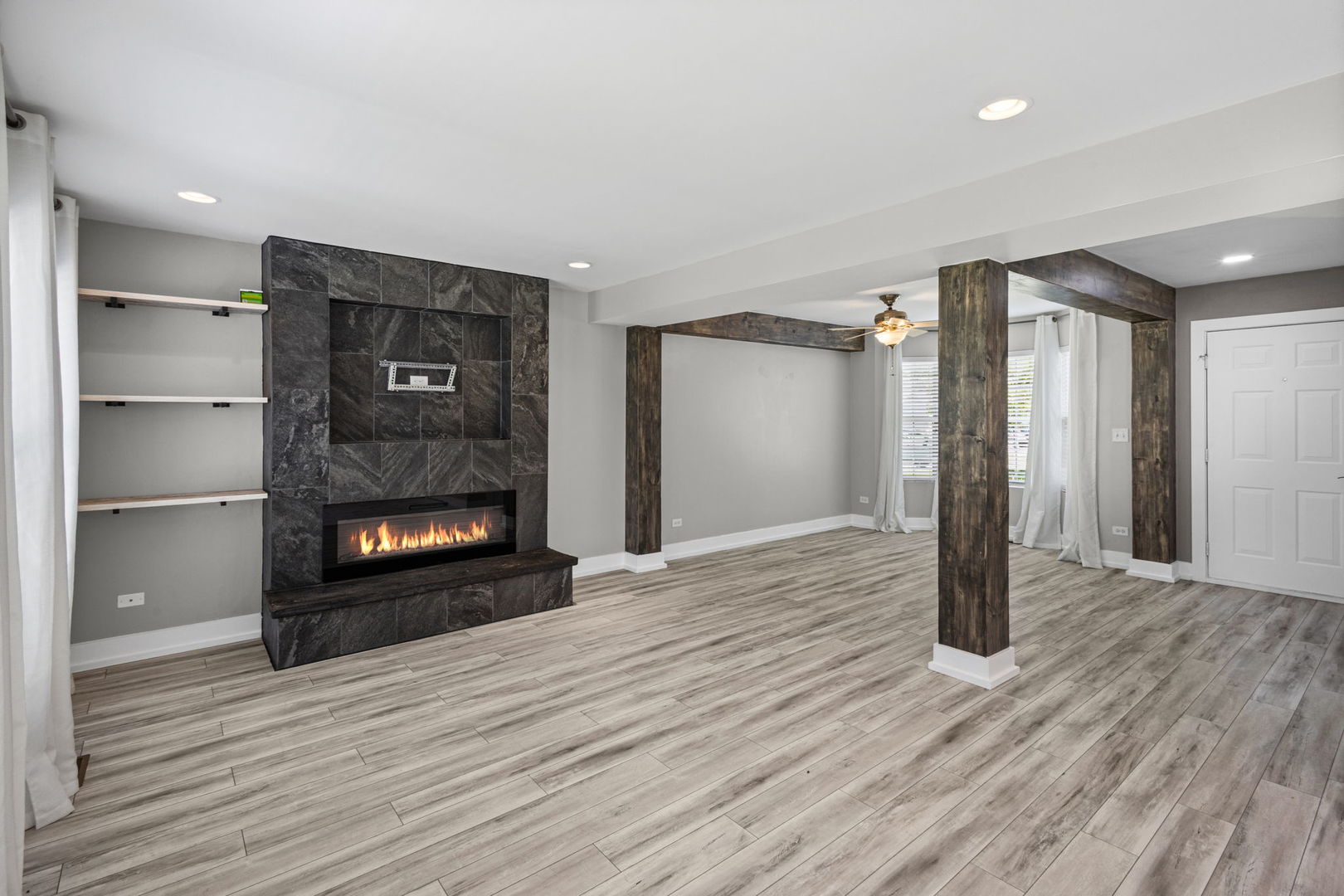 5117 Woodmere Court Property Photo 6