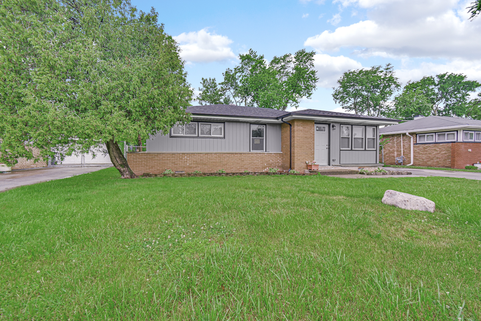 16158 Plymouth Drive Property Photo 2