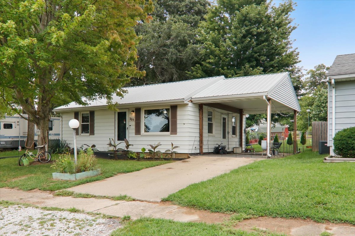 205 N Orchard Street