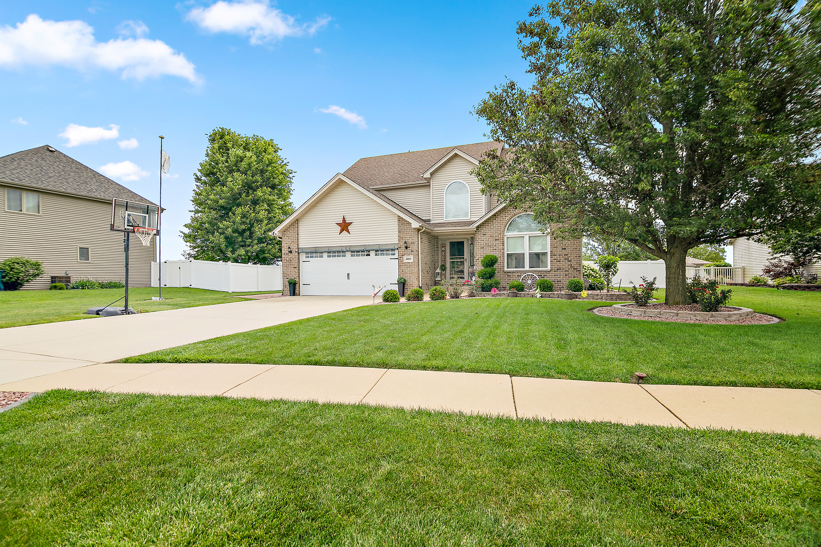 1684 Derby Drive Property Photo 2