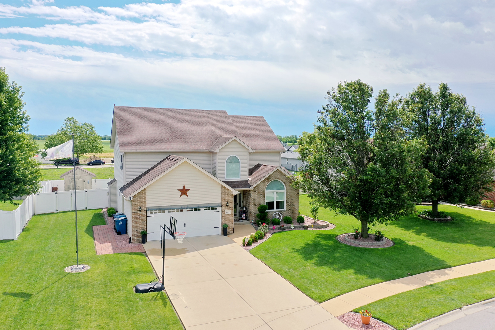 1684 Derby Drive Property Photo 3